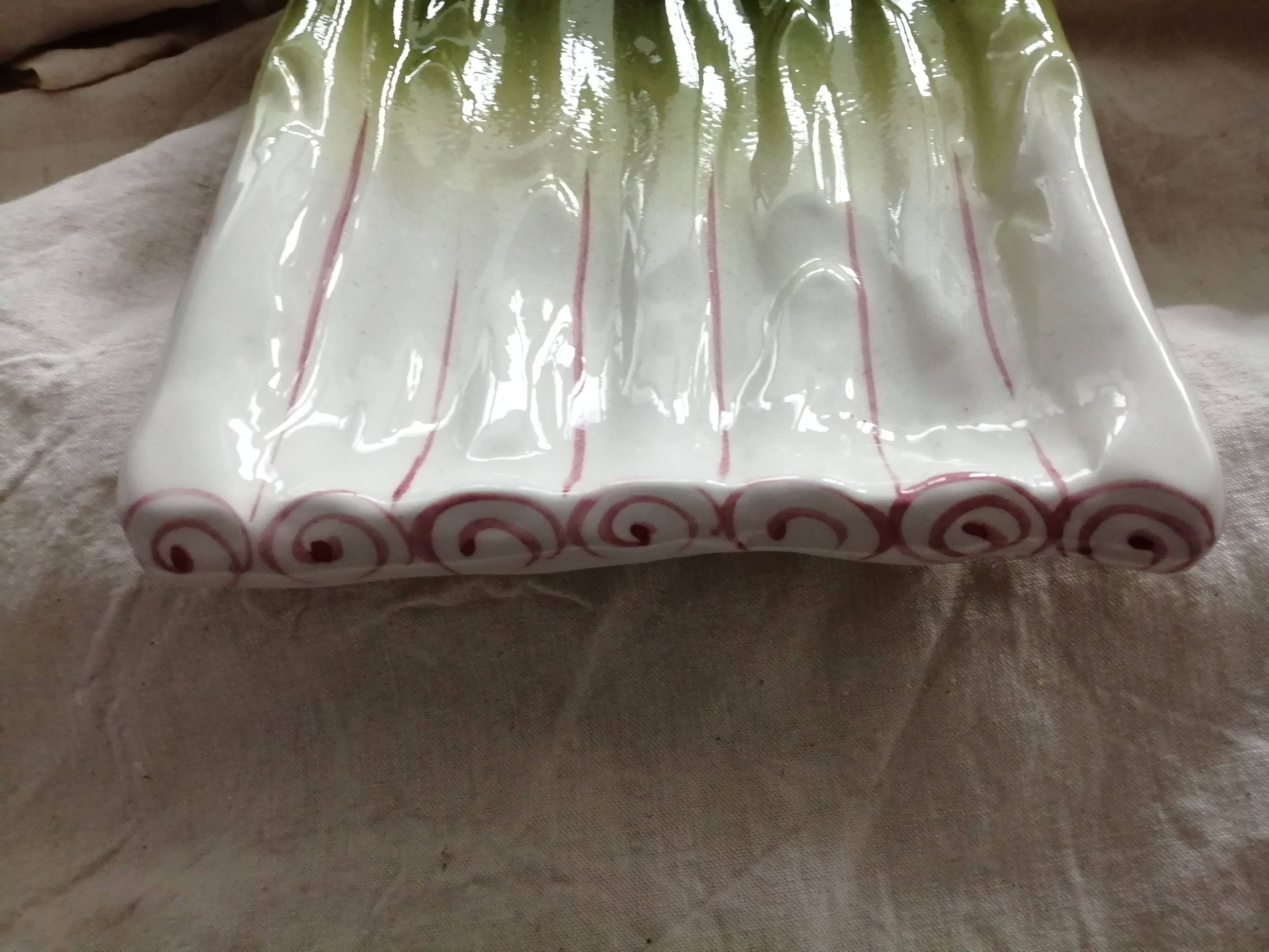 Asparagus barbotine dish