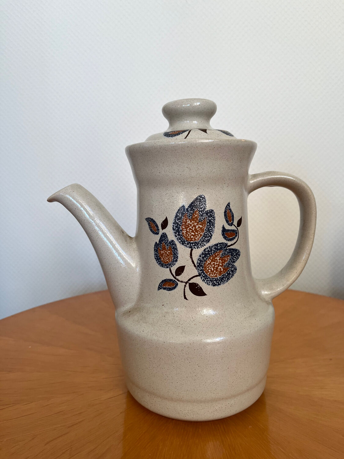 Saint Amand enameled stoneware coffee maker, Sologne decor
