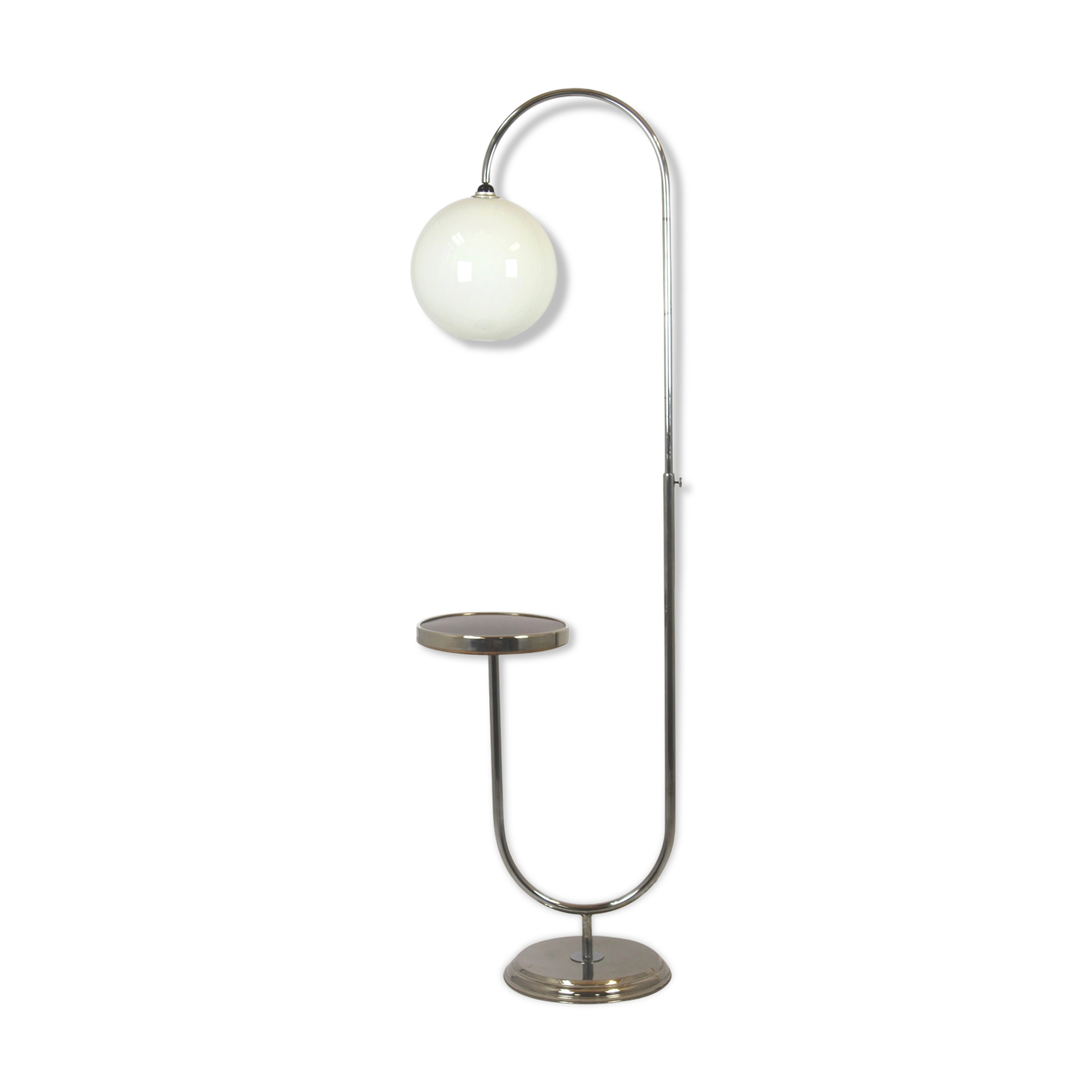 Bauhaus art deco floor lamp in chrome, 1940s