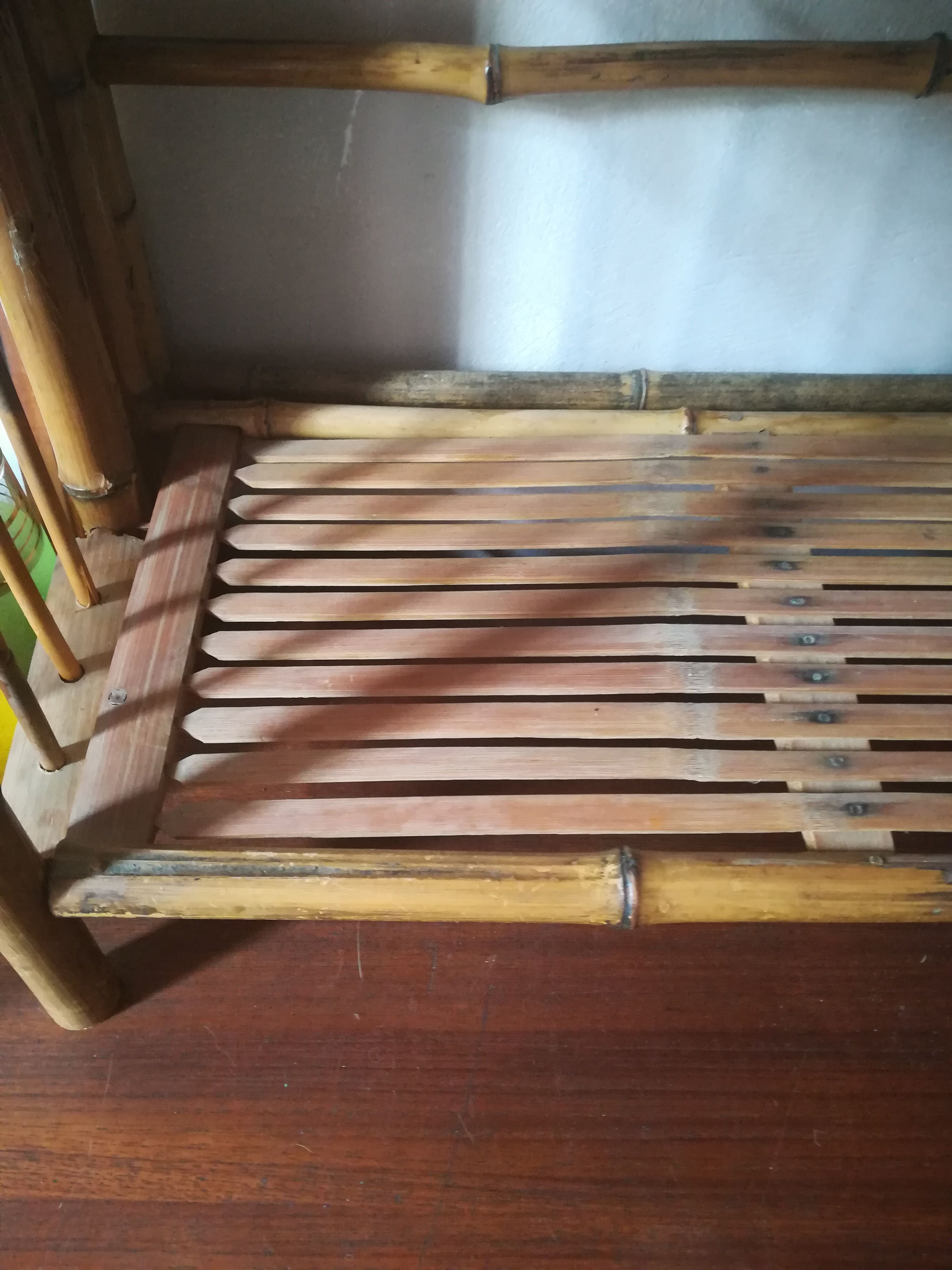 Bamboo folding shelf