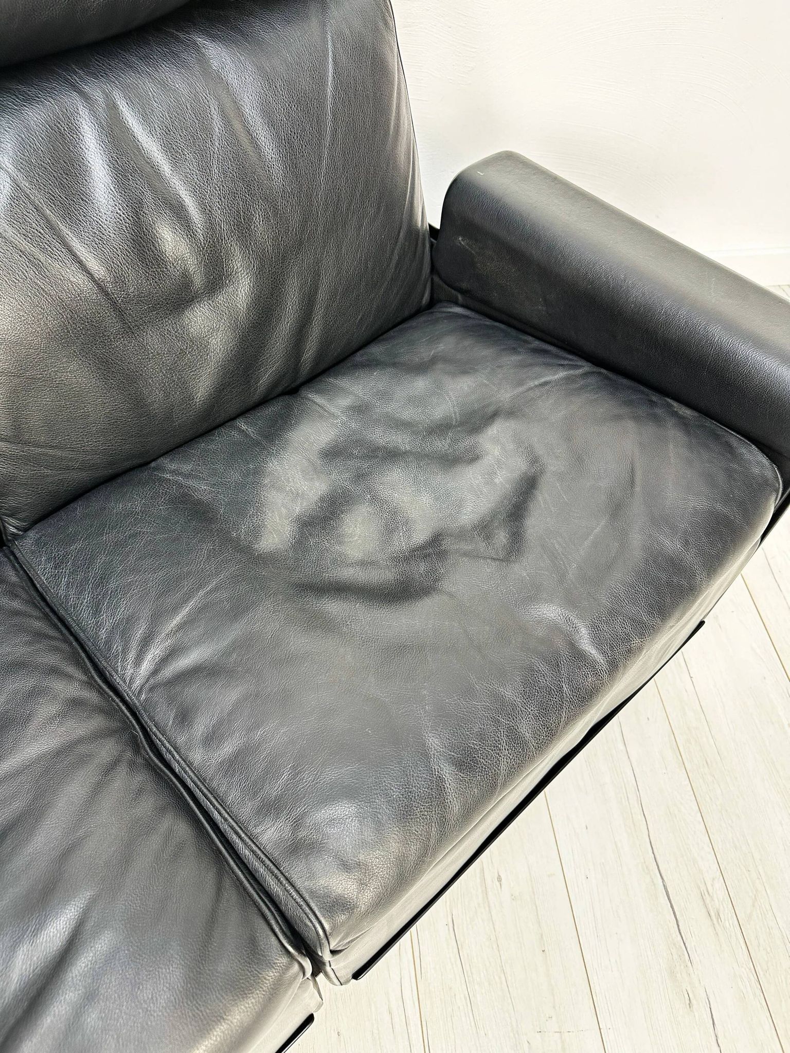 ‘70s/‘80s Vintage 620 Leather 2-Seater Sofa by Dieter Rams for Vitsoe