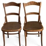 Rare set of Thonet-Mundus antique chairs, circa 1920 – elegance of Viennese Secession in bent wood.