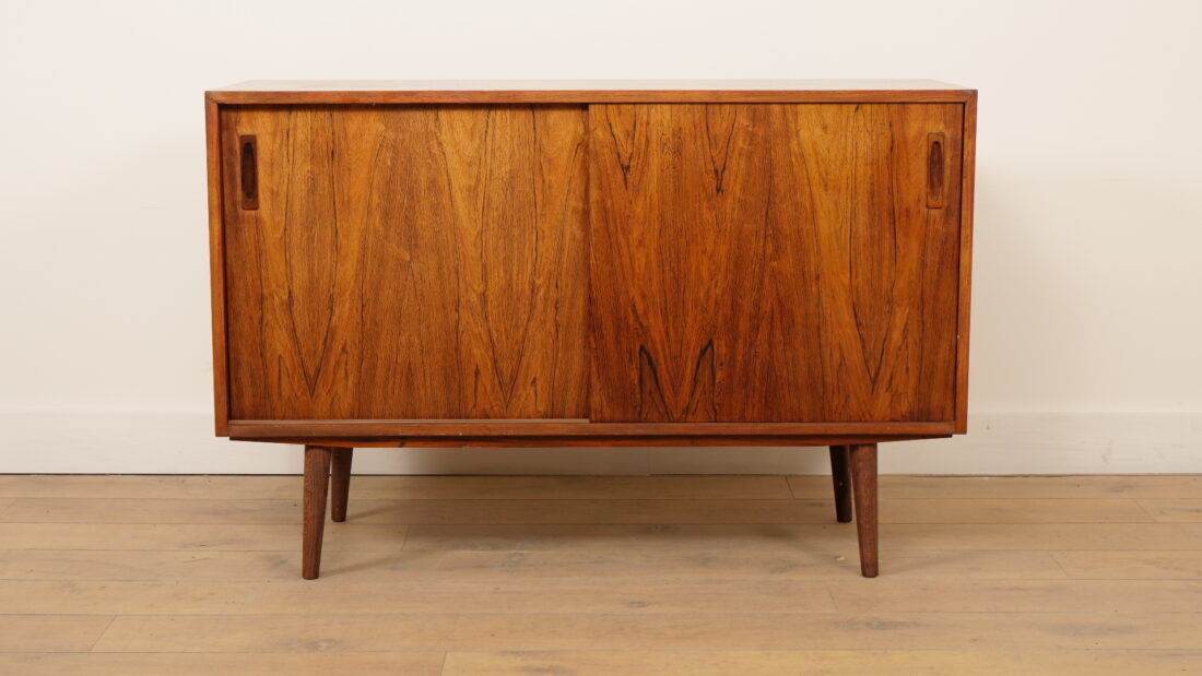 Vintage sideboard | Rosewood | Sliding doors
