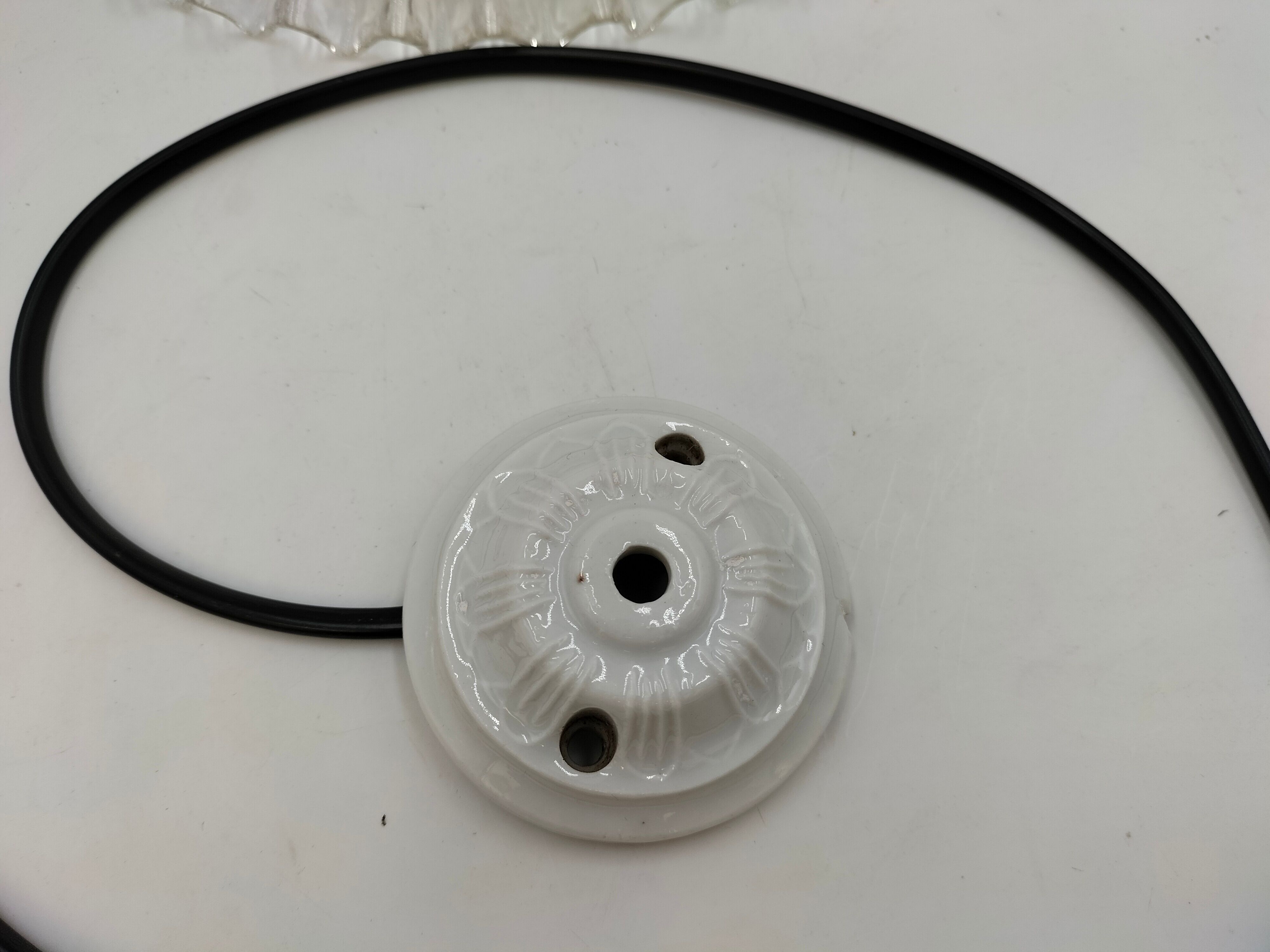 Old opaline suspension