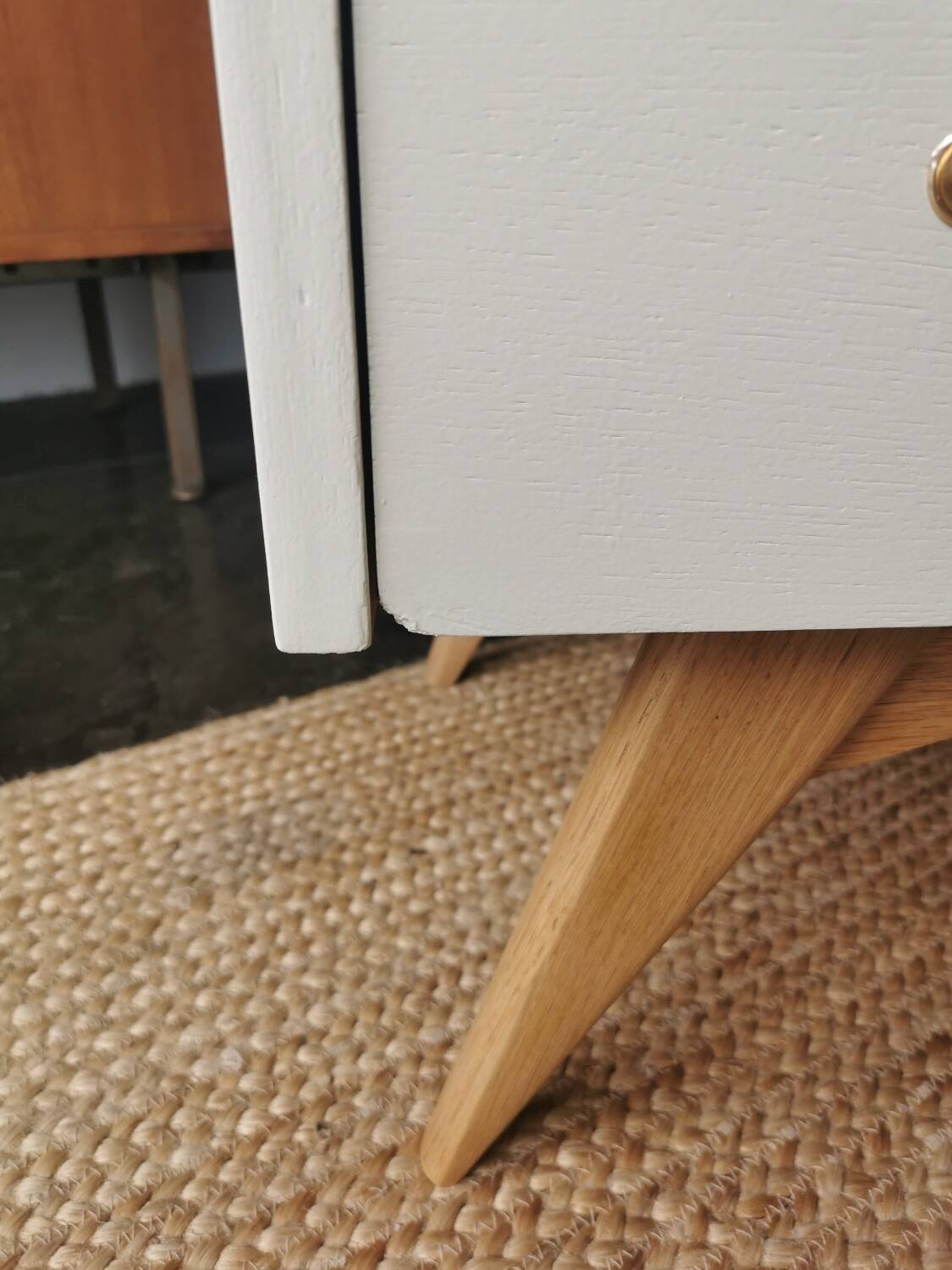 Commode vintage pieds compas