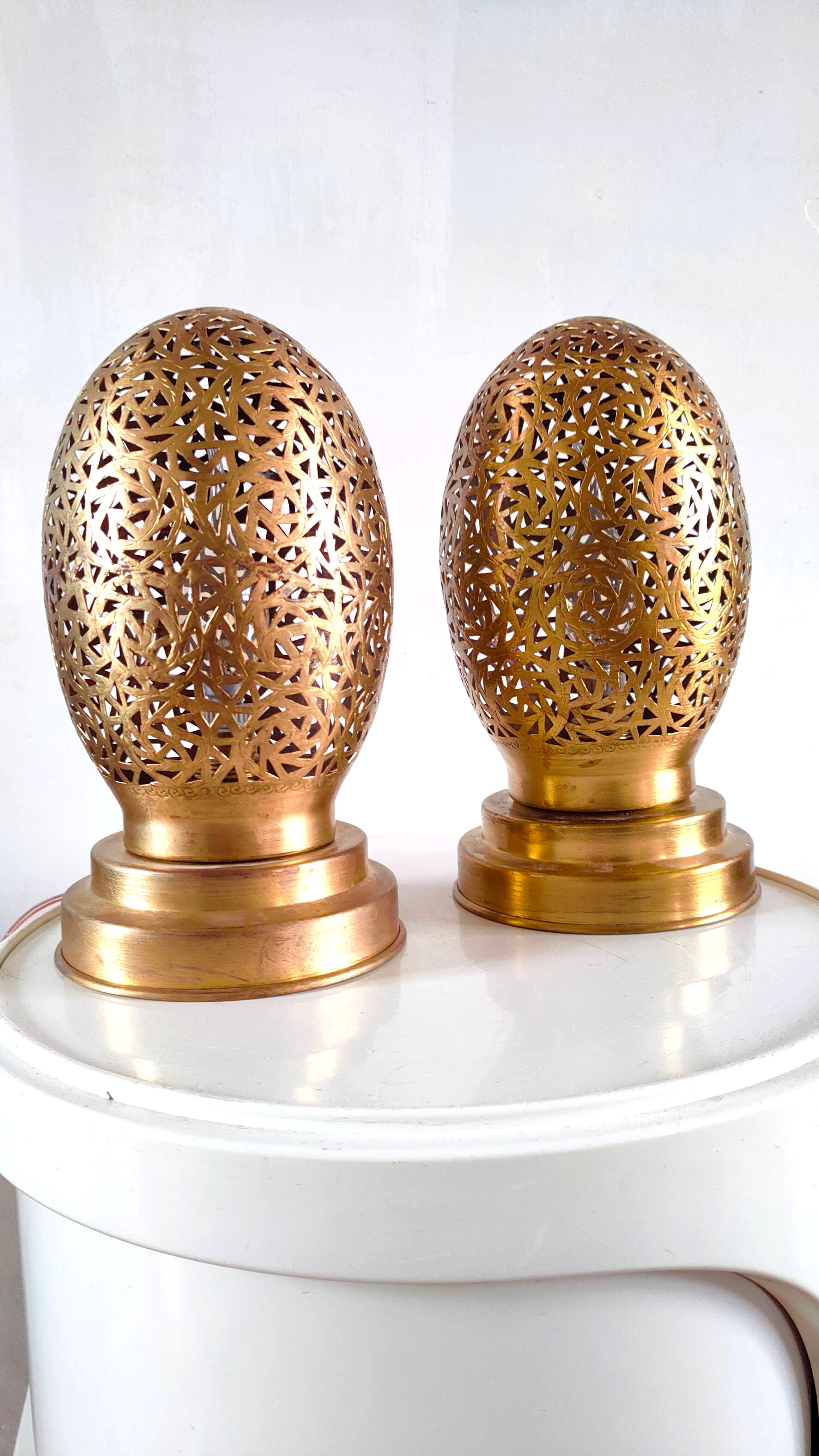 Pair of openwork metal egg lamps design 60s 70s