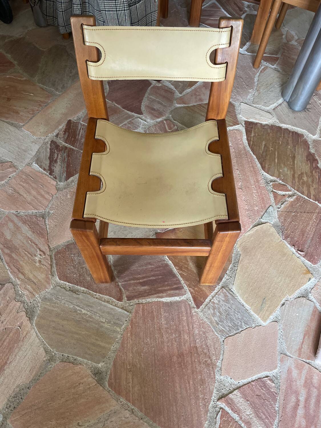 6 Maison Regain chairs