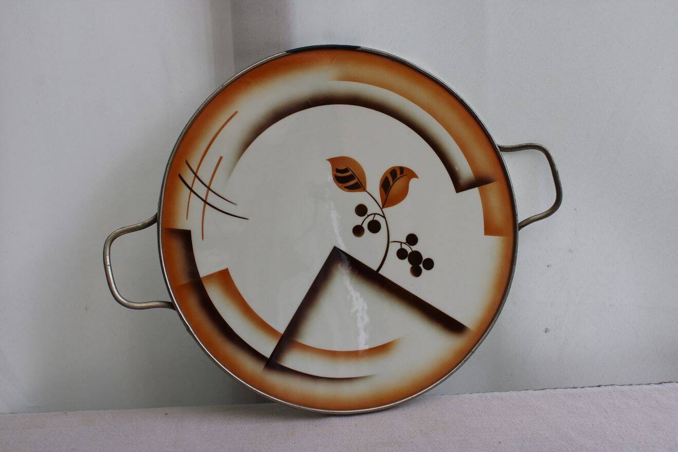 Ceramic plate