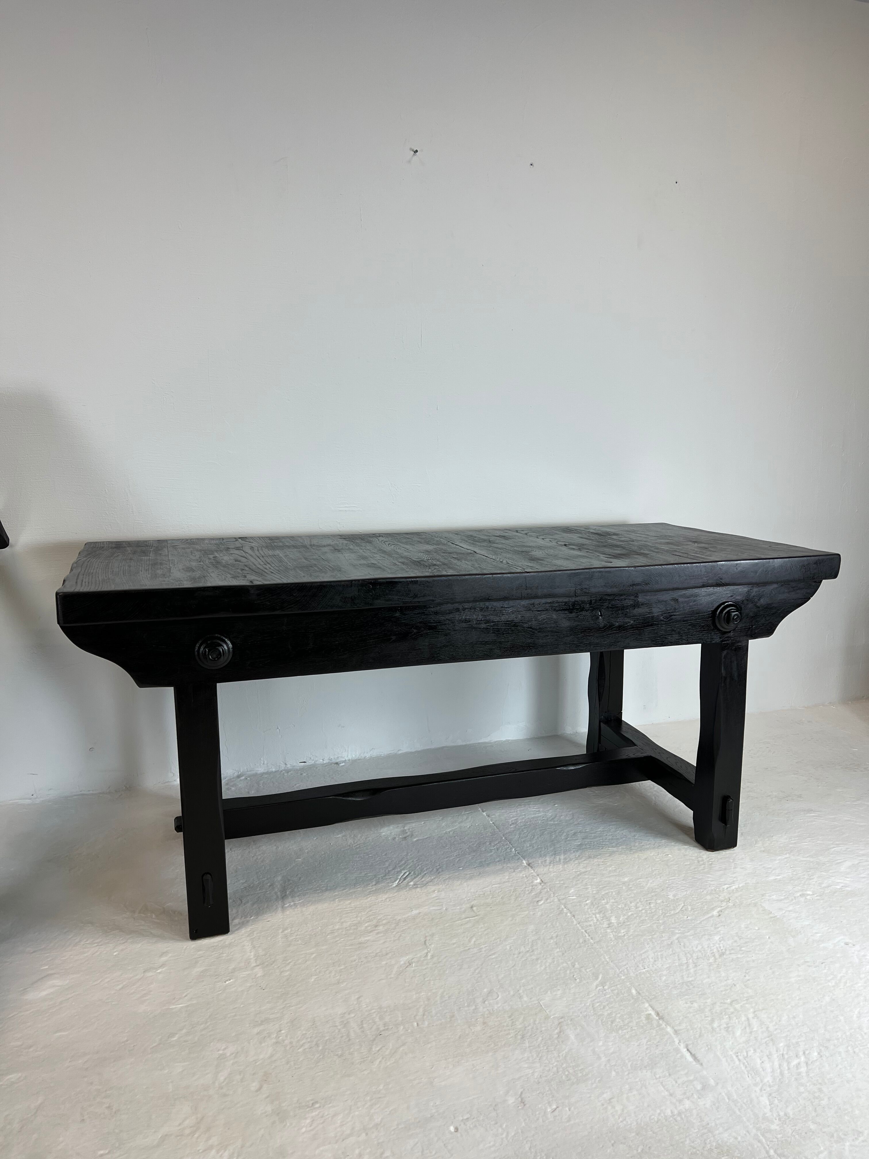 Brutalist elm table Wabi-sabi spirit and its 2 benches