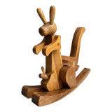 kangourou en bois (cheval à bascule)