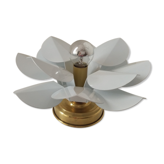 Flower sconce