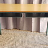 Vintage office with 2 metal lockers