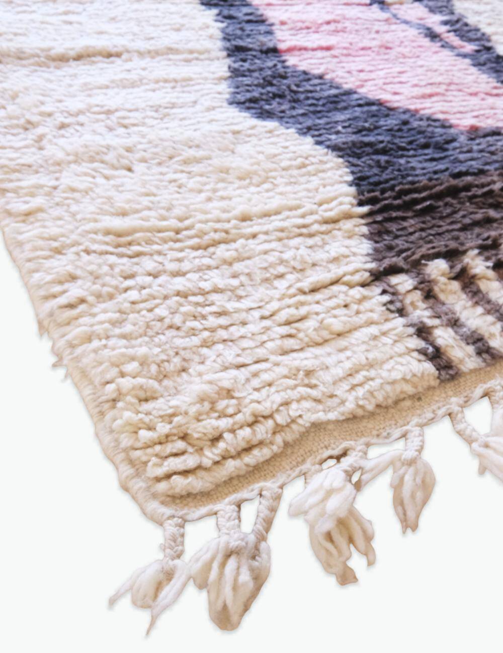 Contemporary Design Rug - 295 x 205 cm