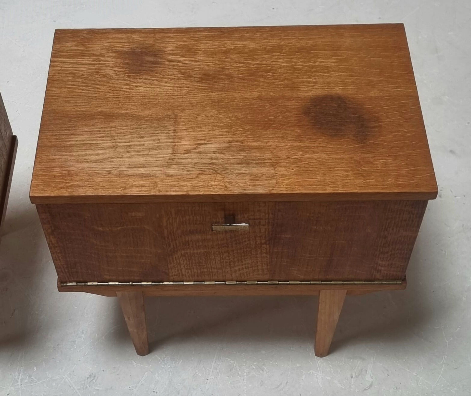 Tables de chevet du milieu du siècle