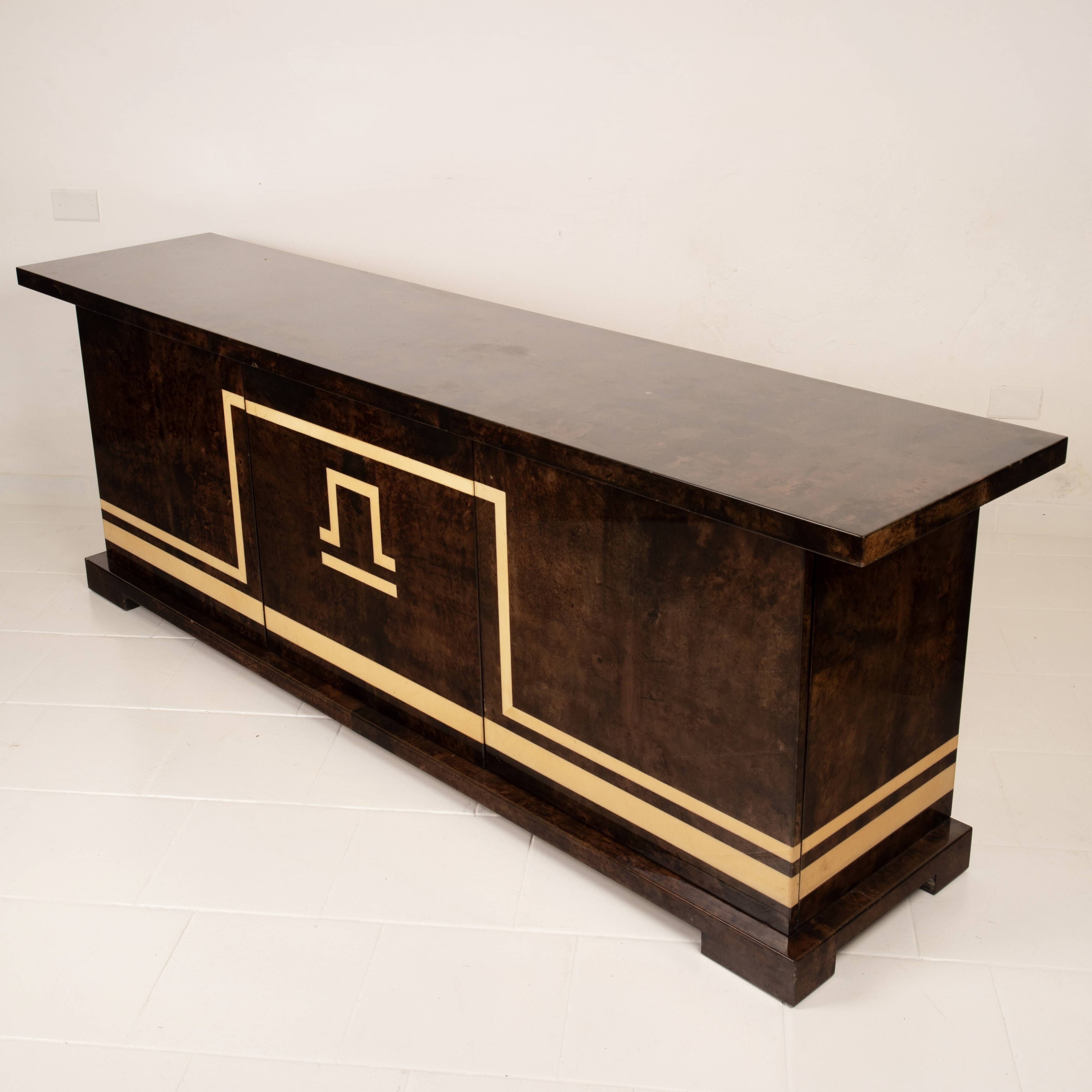 Model 2031D Cabinet by Giorgio Tura & Nucci Valsecchi for Tura Milano 1970