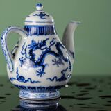 Ming yongxuan style blue and white porcelain cloud and dragon pattern teapot classic craft