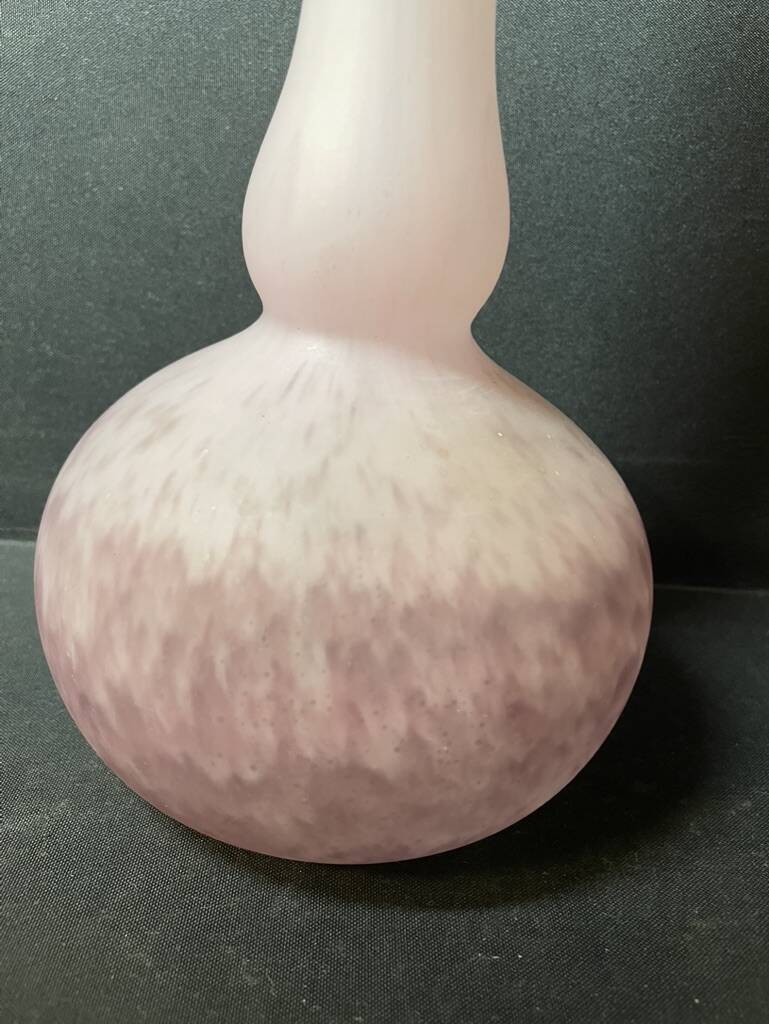 Soliflore vase named “Berluze or Galinette” – Marmoreal glass – Signed (illegible)