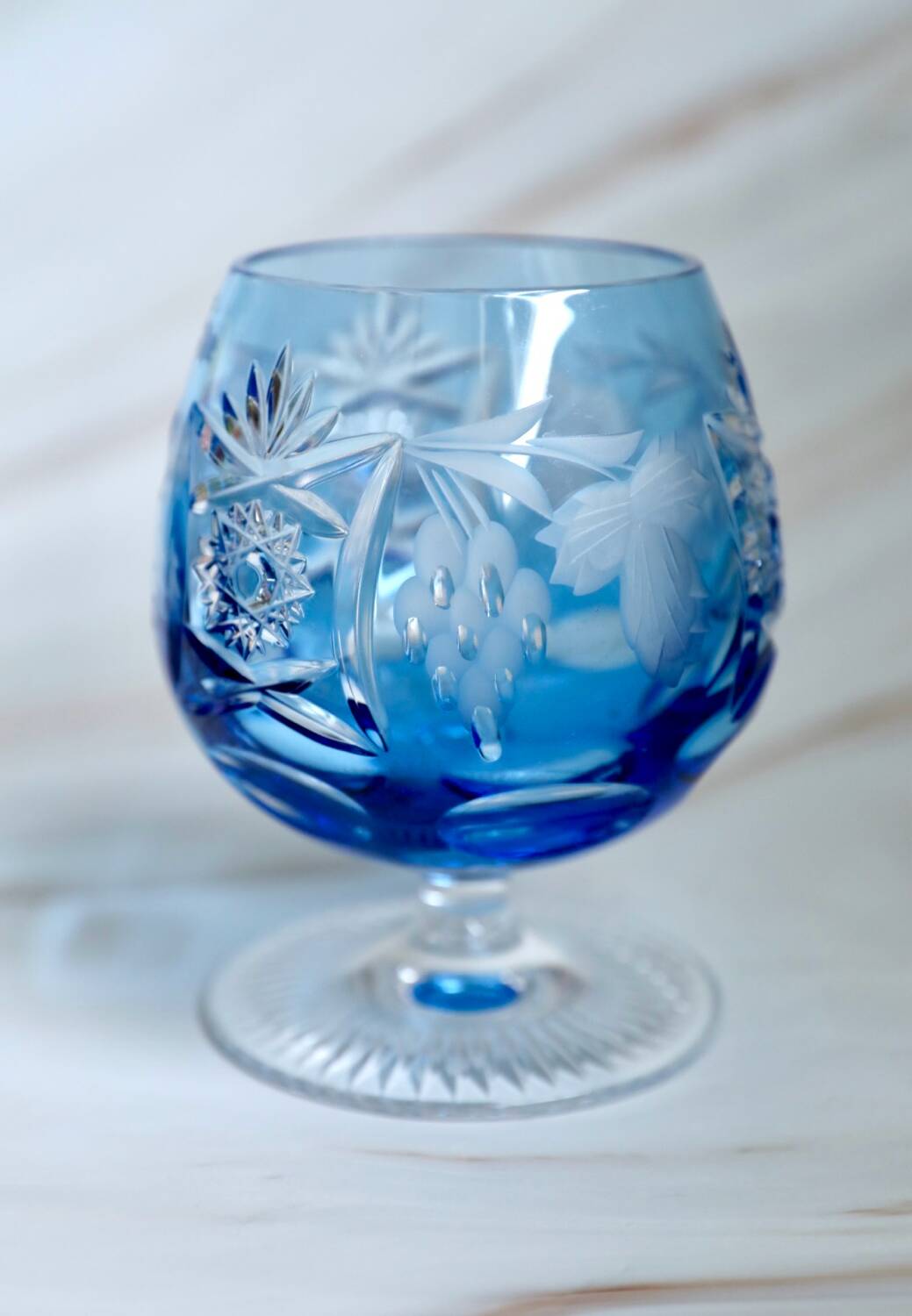 Coloured crystal service