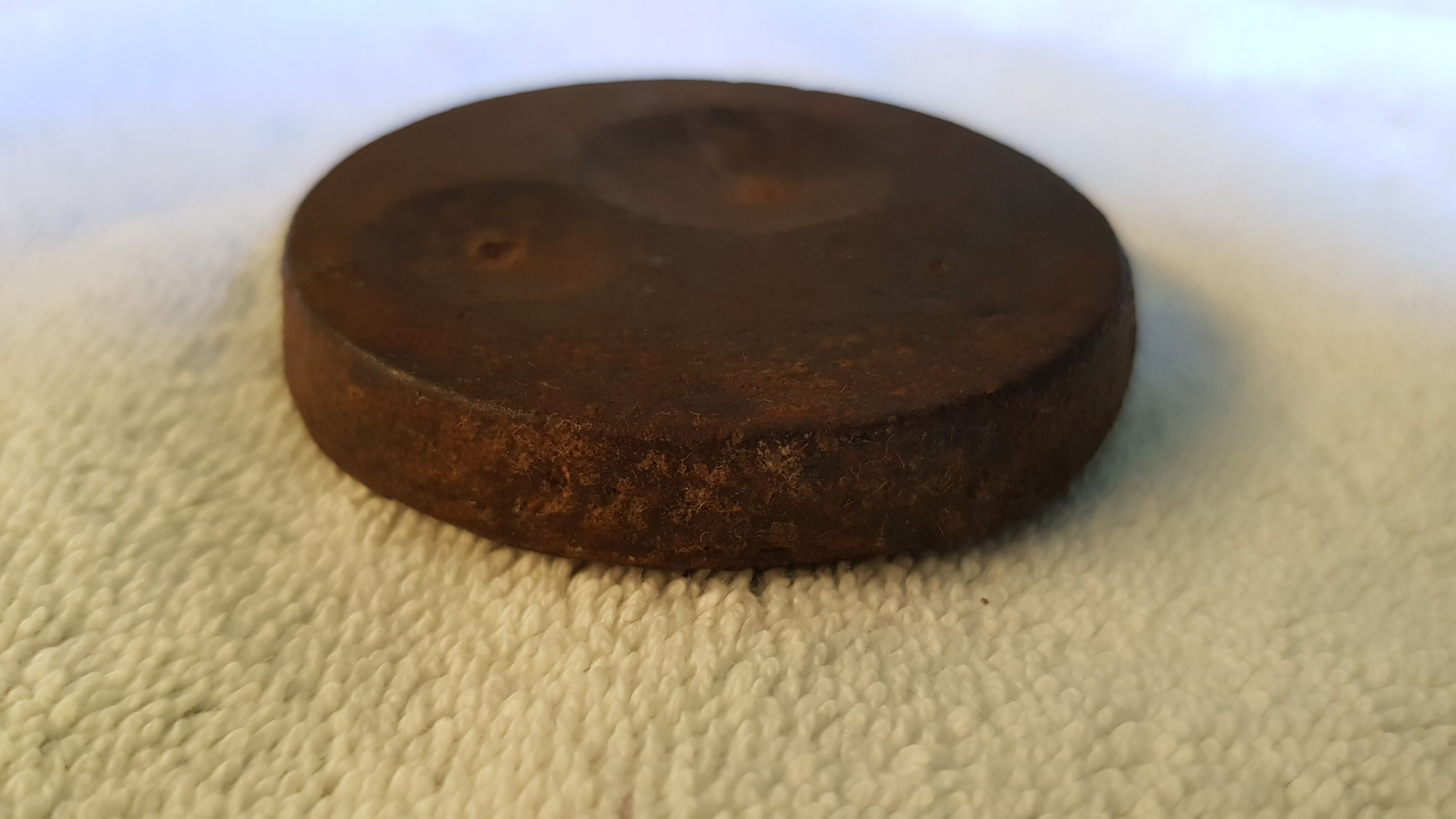 English cast iron measuring weight ideal for paperweights