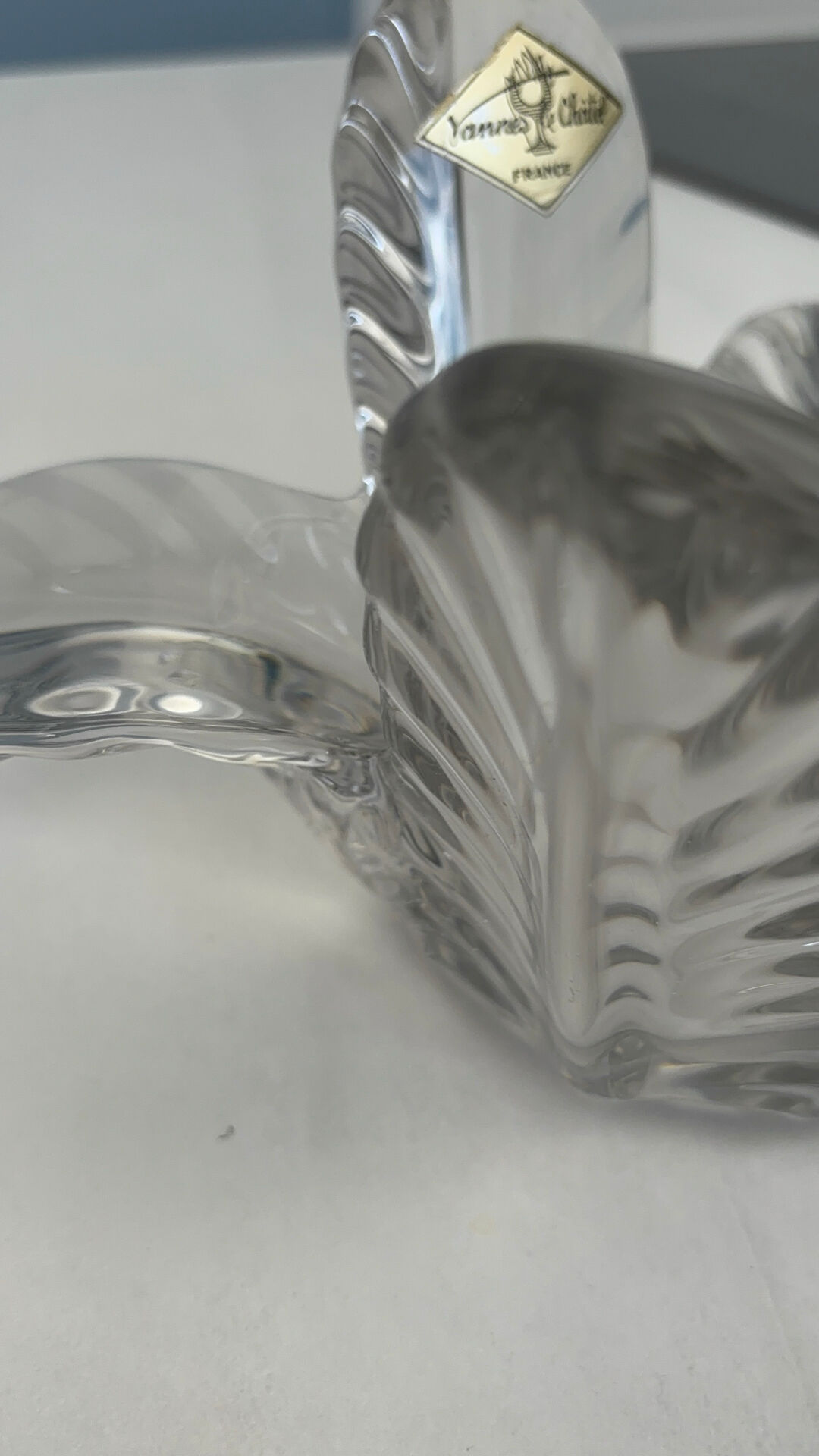 Vide-poche vintage Vannes-le-Châtel en cristal formant fleur