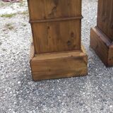 2 pine wood bases