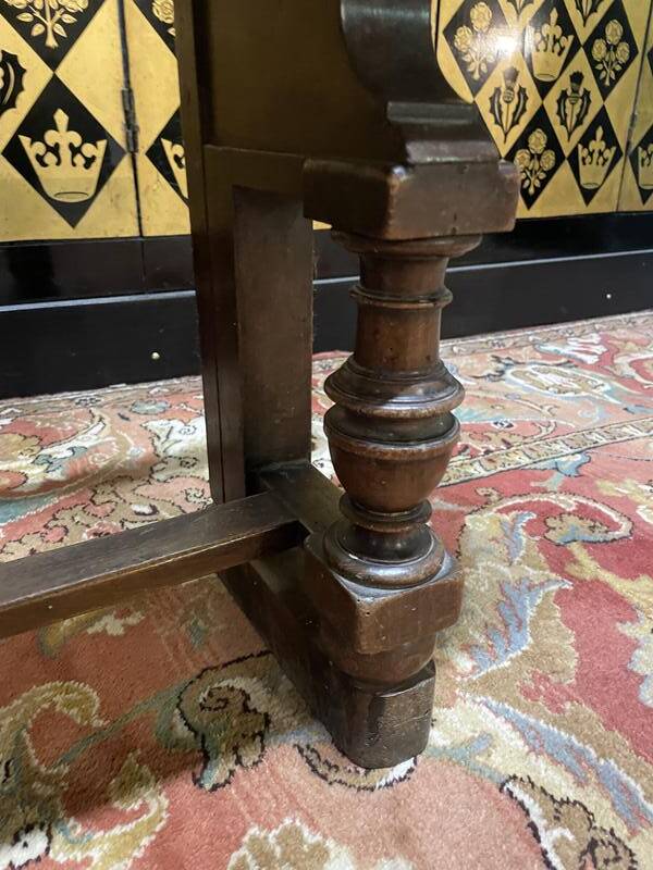 Small Louis XIII child's church bench