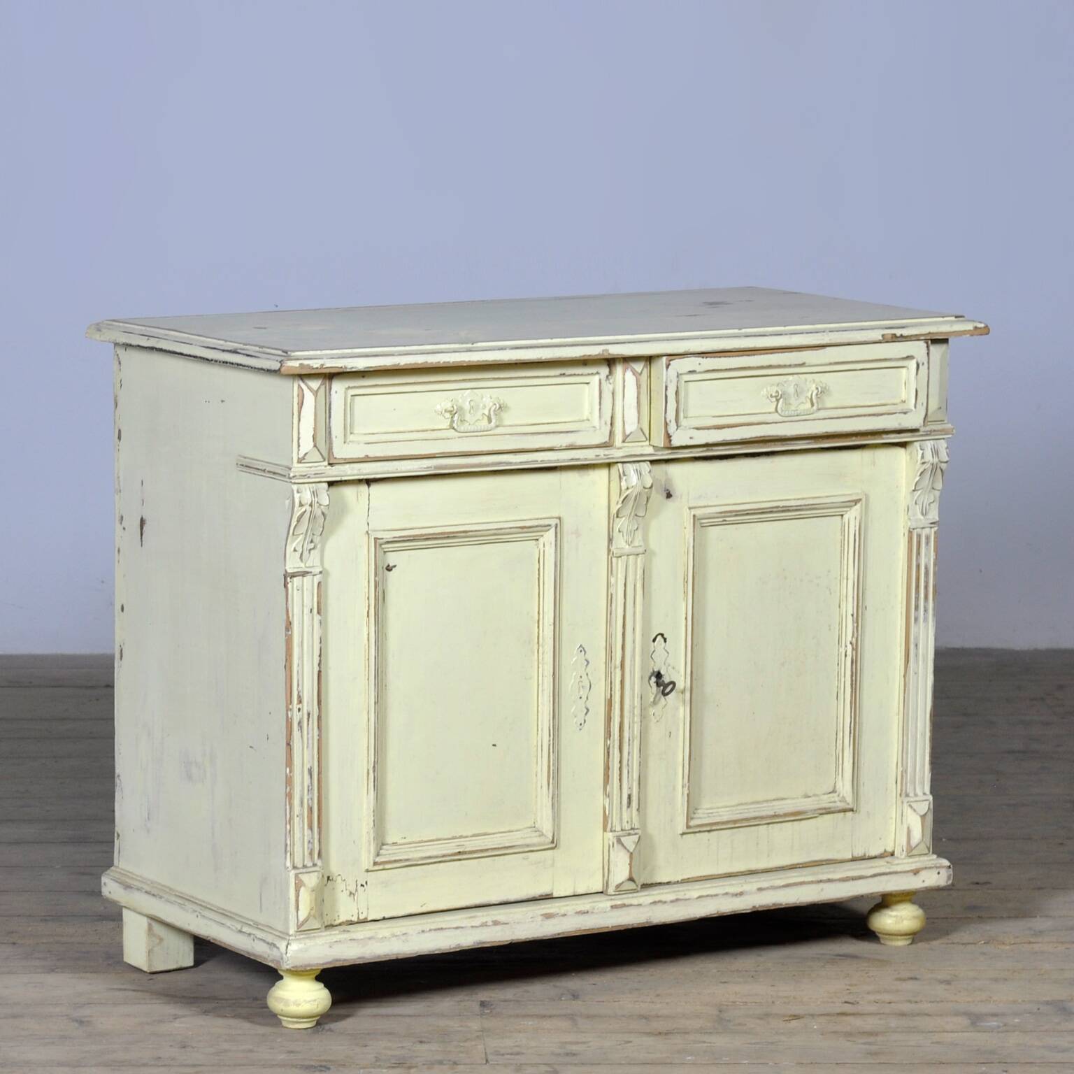 Buffet ancien en pin, vers 1910