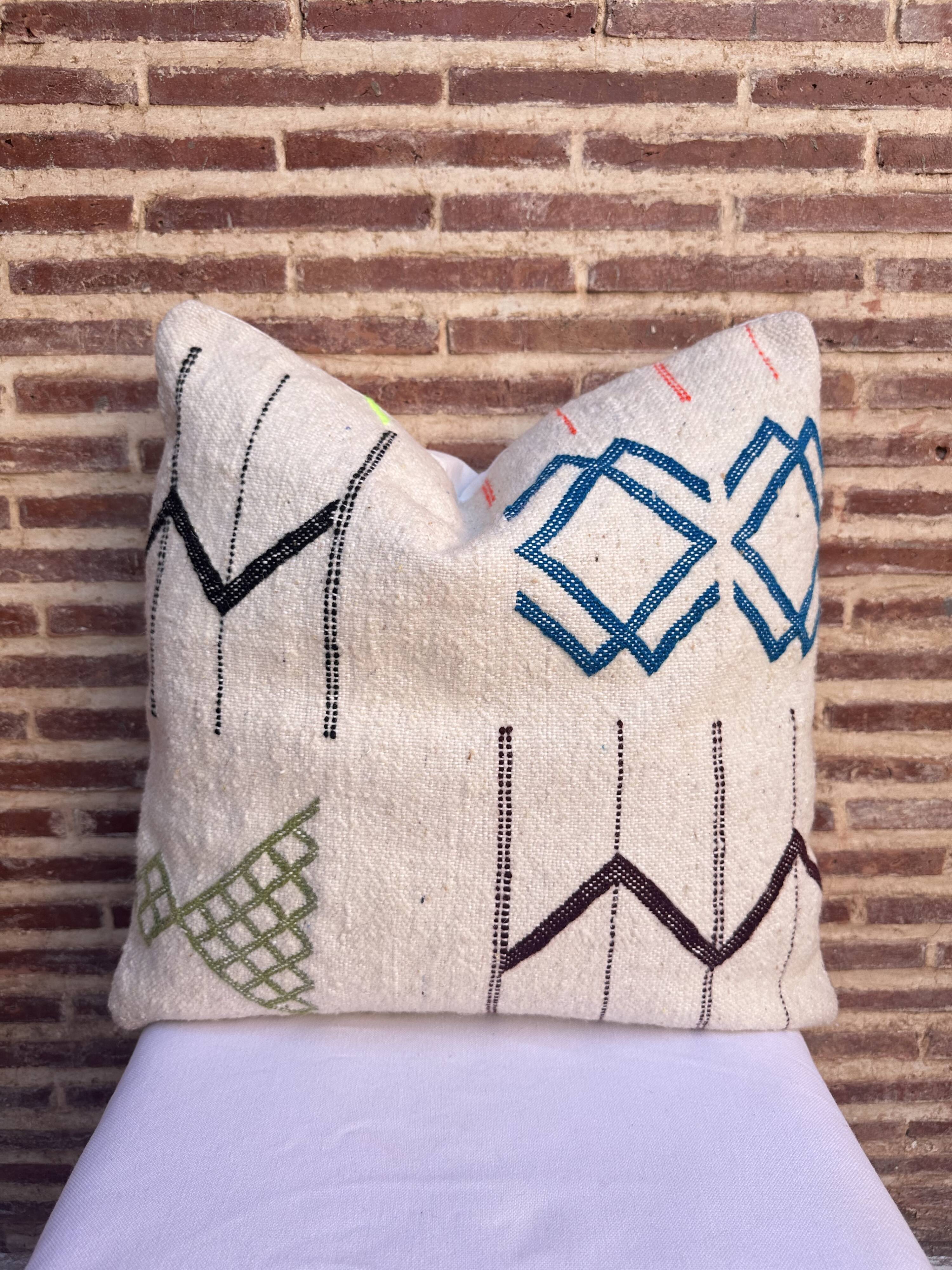 Handmade White Moroccan Cushion Cover (45 x 45 cm)