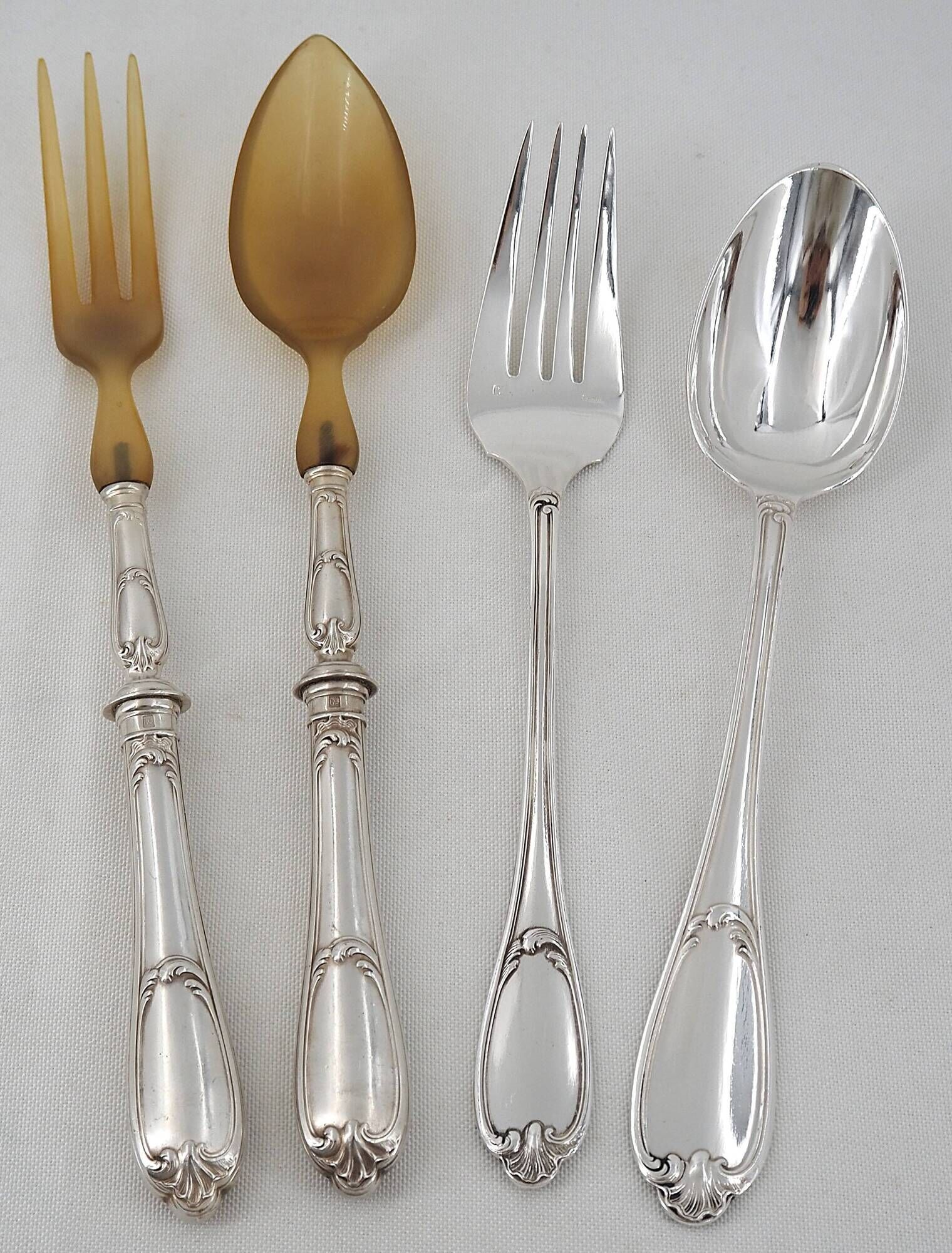 Ercuis Pompadour, set of 4 serving utensils, for stew and salad, silver-plated metal.