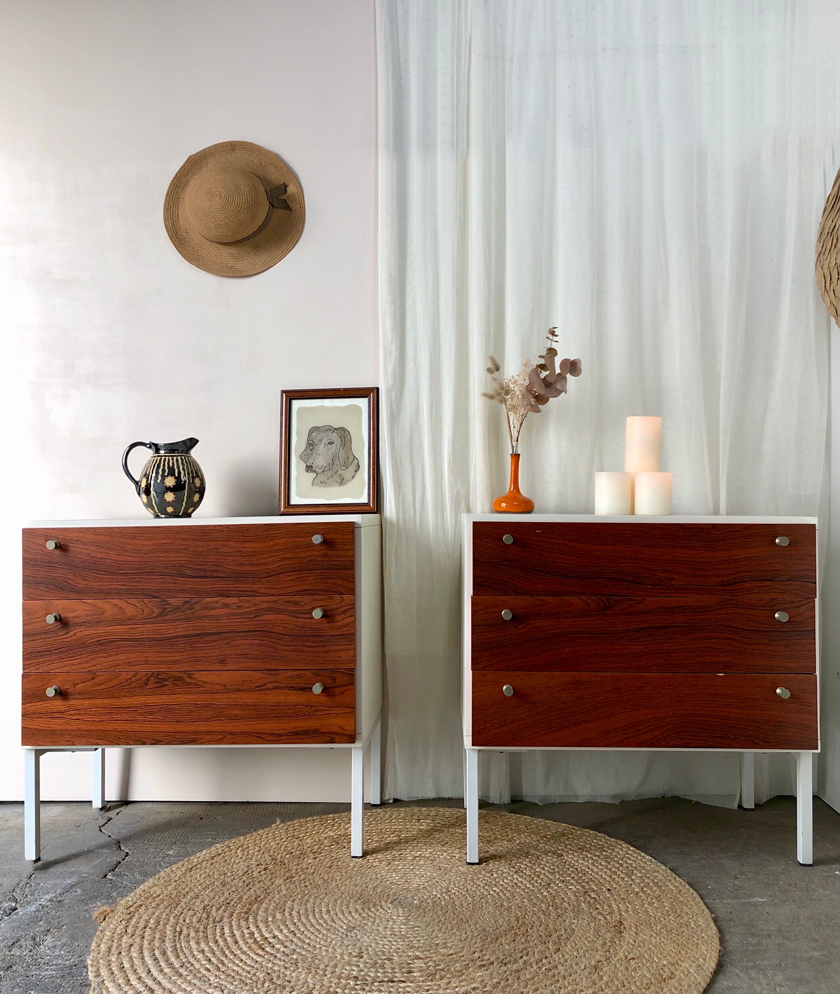 Paire de commodes vintage