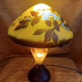 Gallé Tip mushroom lamp