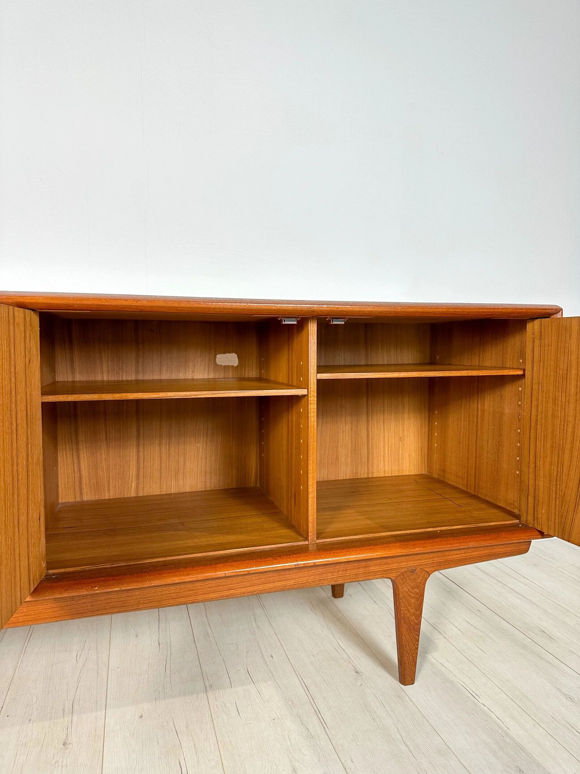 1960s Vintage Timeless Scandinavian Danish Design Teak Sideboard