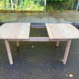 Scandinavian extendable dining table renovated in solid wood 180cm