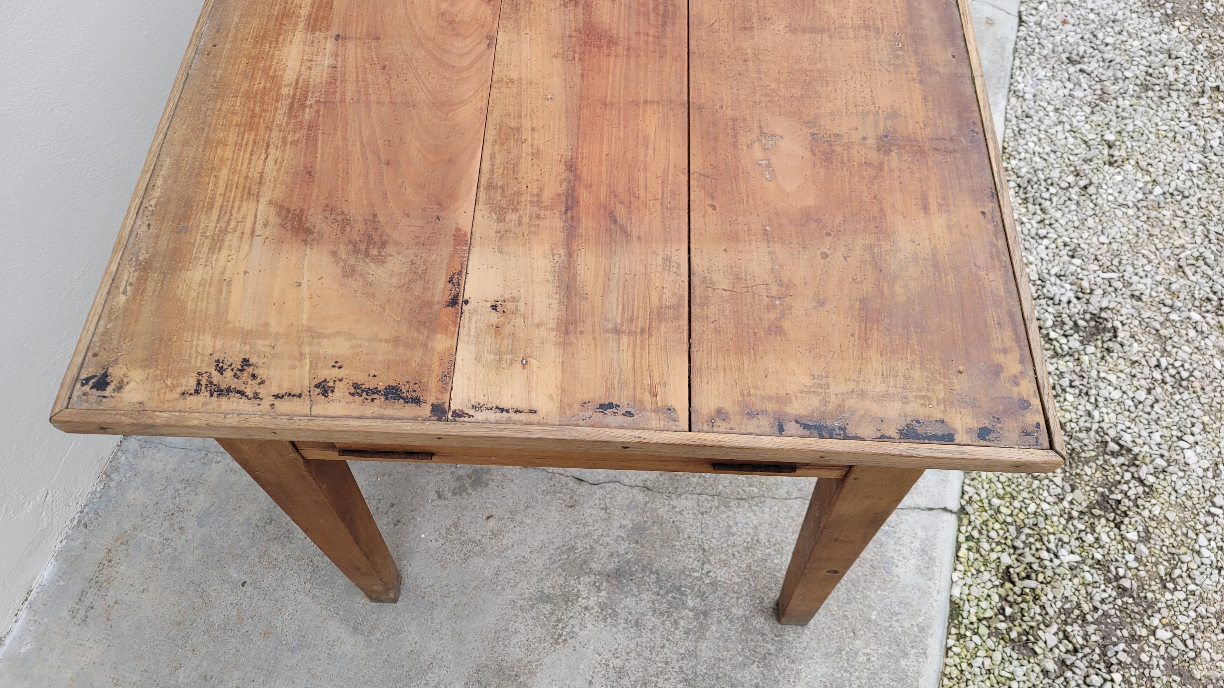 Farmhouse table in fruit tree 2 drawers period 1900 -1m27