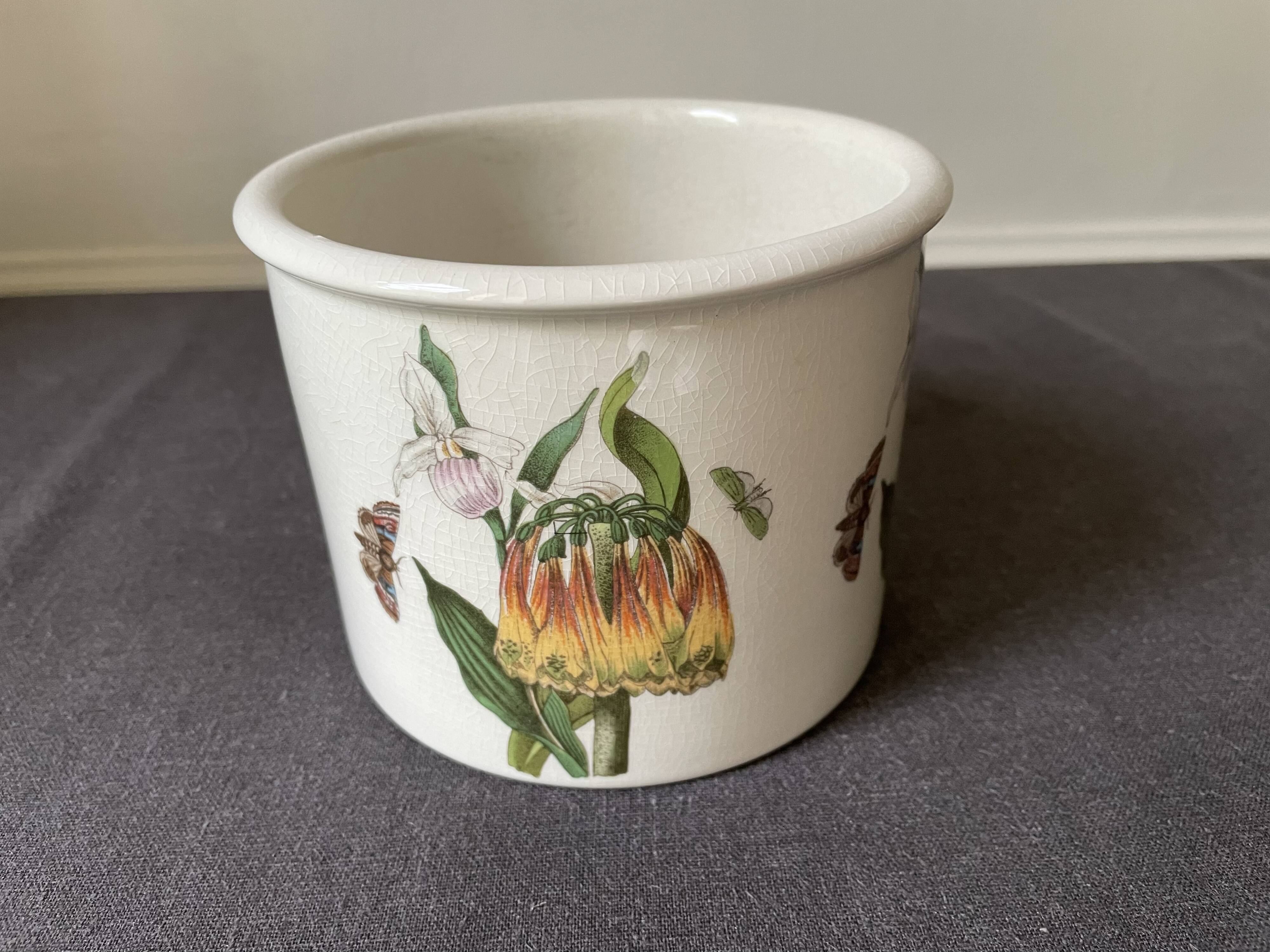 Vintage plant pot “The Botanic Garden”