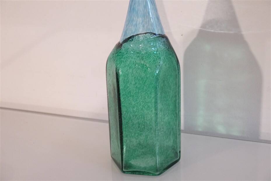 Swedish glass vase by Bertil Vallien for Kosta Boda