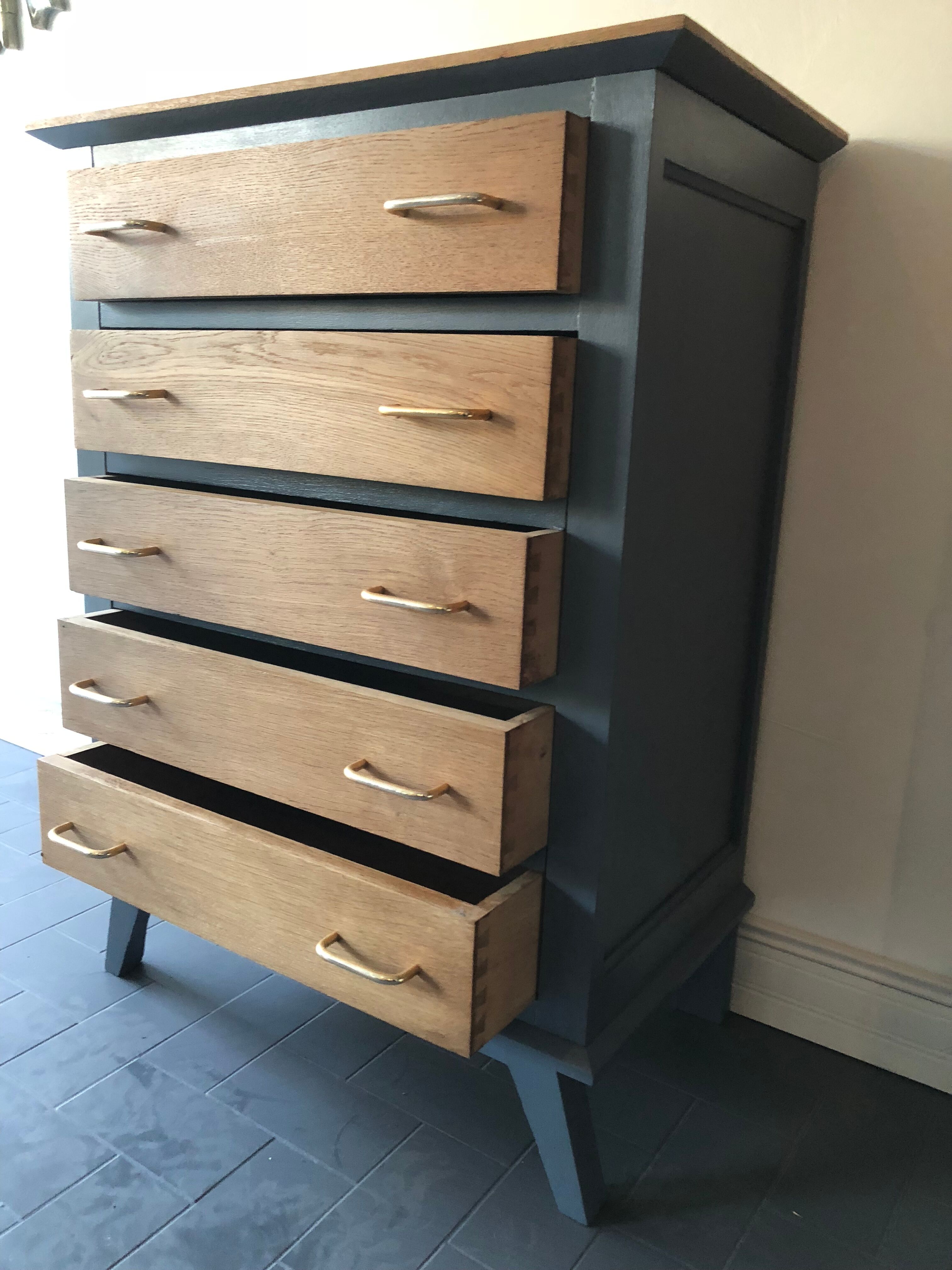 Dresser chest vintage