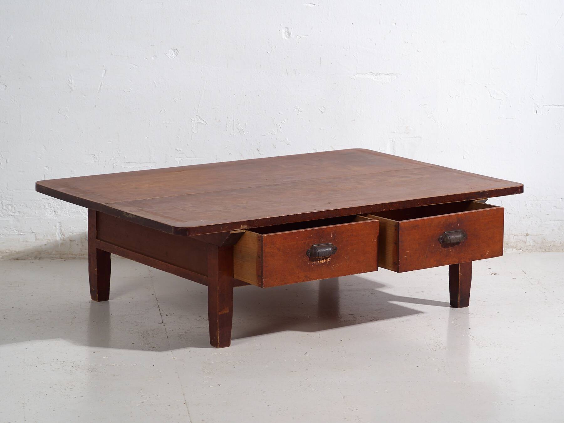 Table basse japonaise ancienne avec tiroirs – période Showa – vers 1930-1950