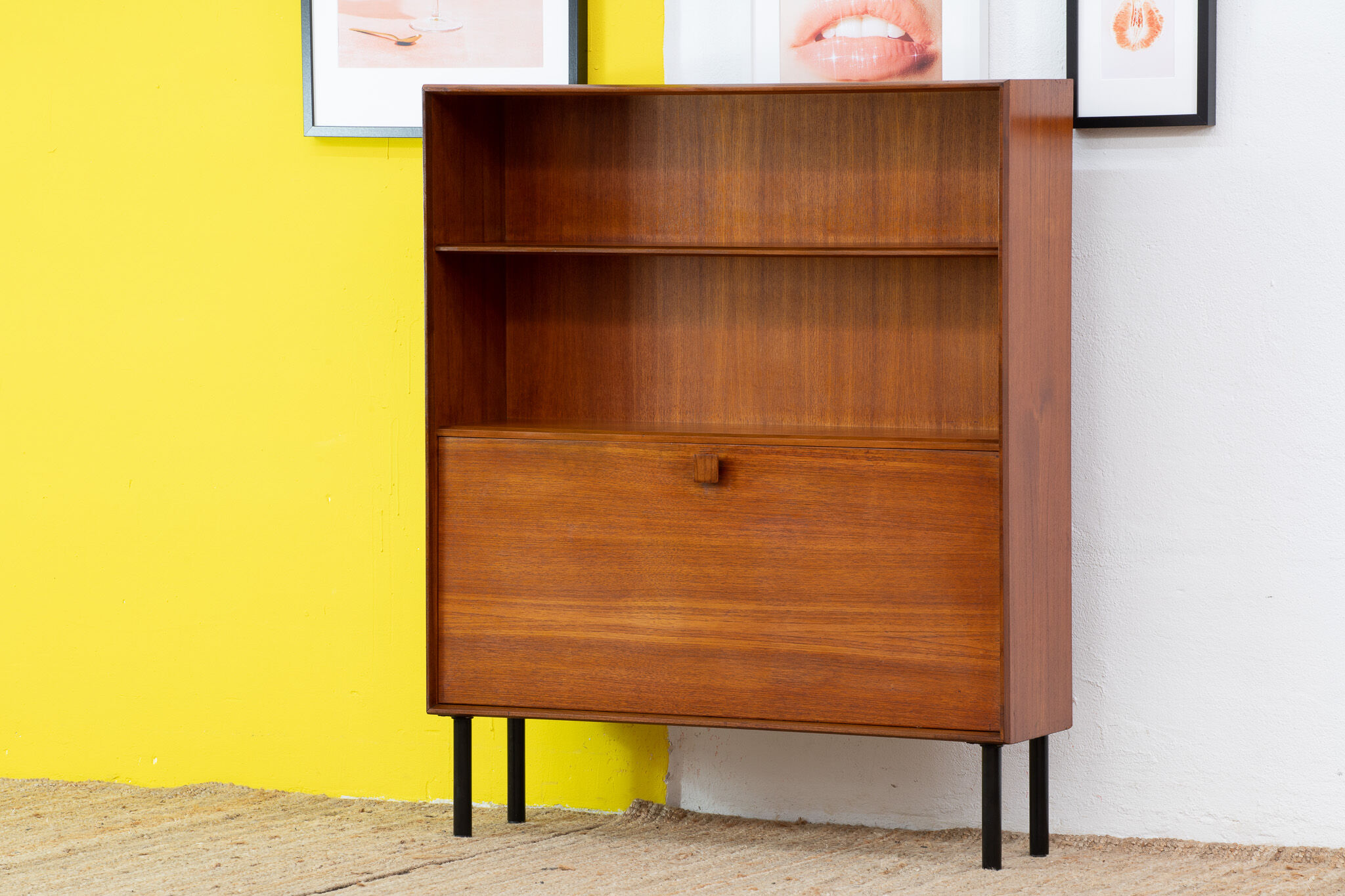 Scandinavian Bookcase 102 cm