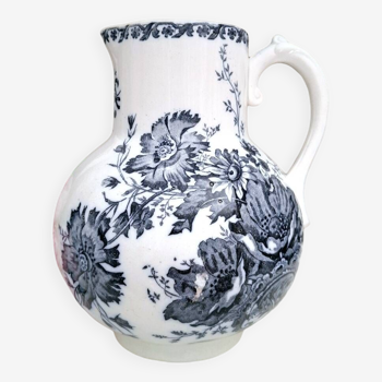 Earthenware toilet pitcher