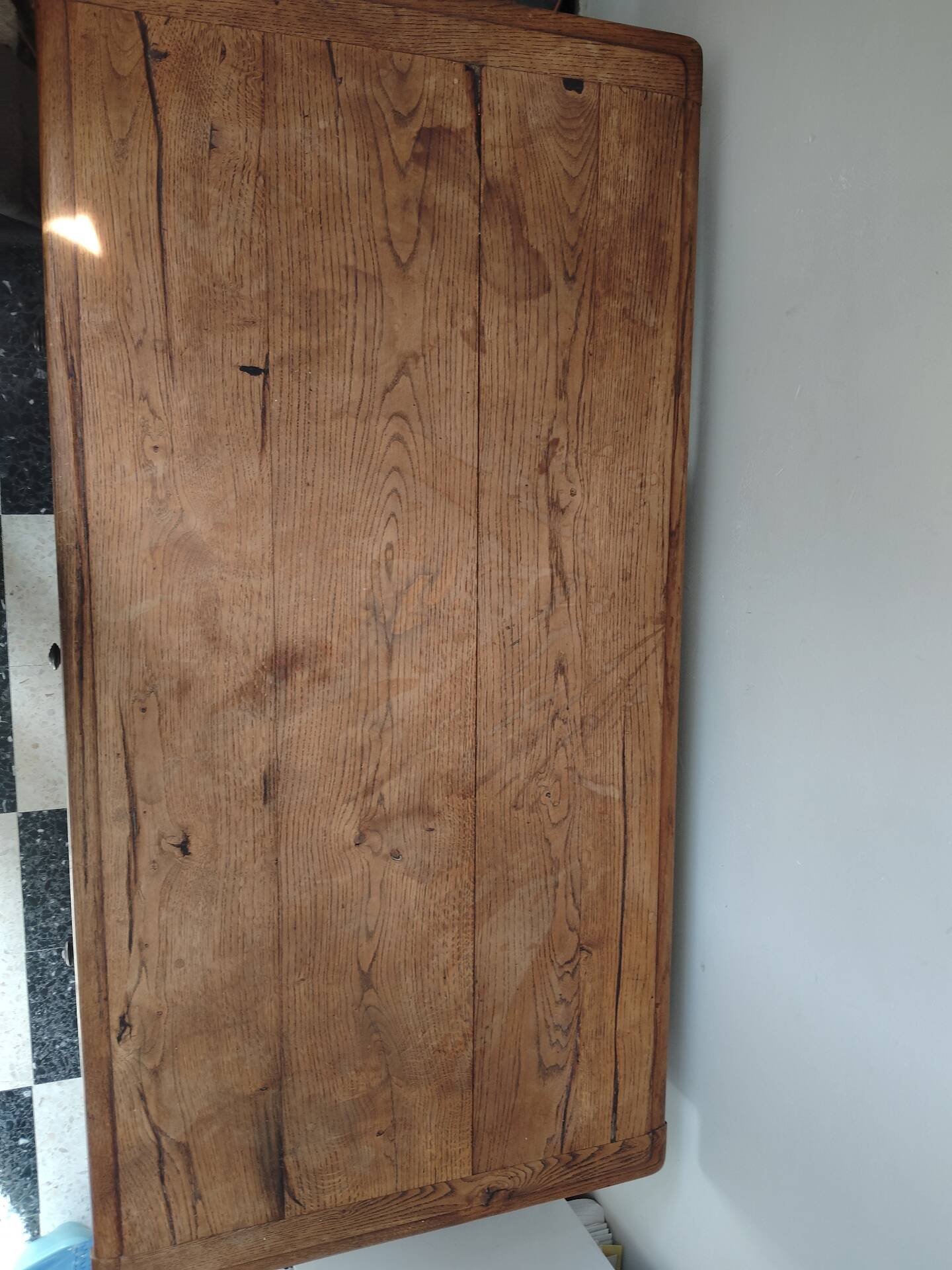 Rustic oak coffee table – Apothecary spirit – 19th century