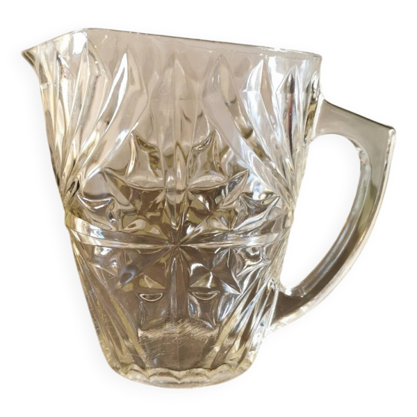 Pichet vintage en verre moulé