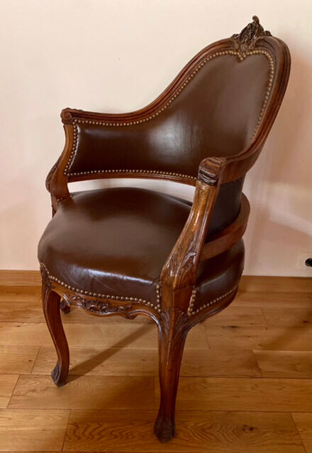 Late 19th century Louis XV-style office chair