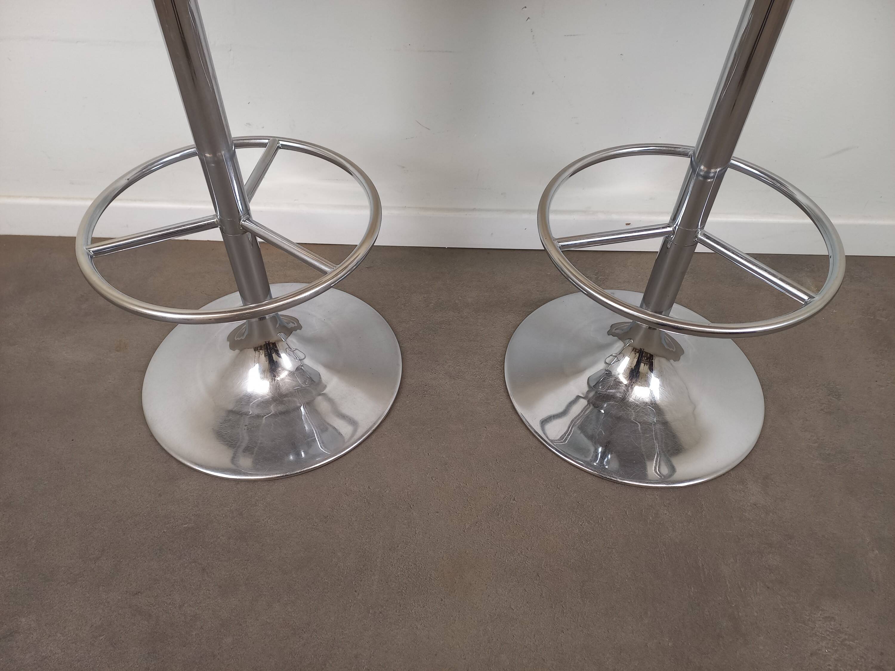 Paire de tabourets de bar Borge Johansson