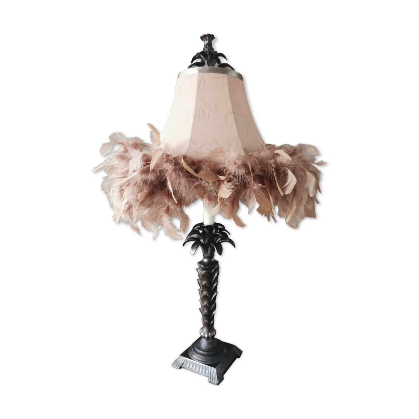 Original pineapple lamp with feathered offal