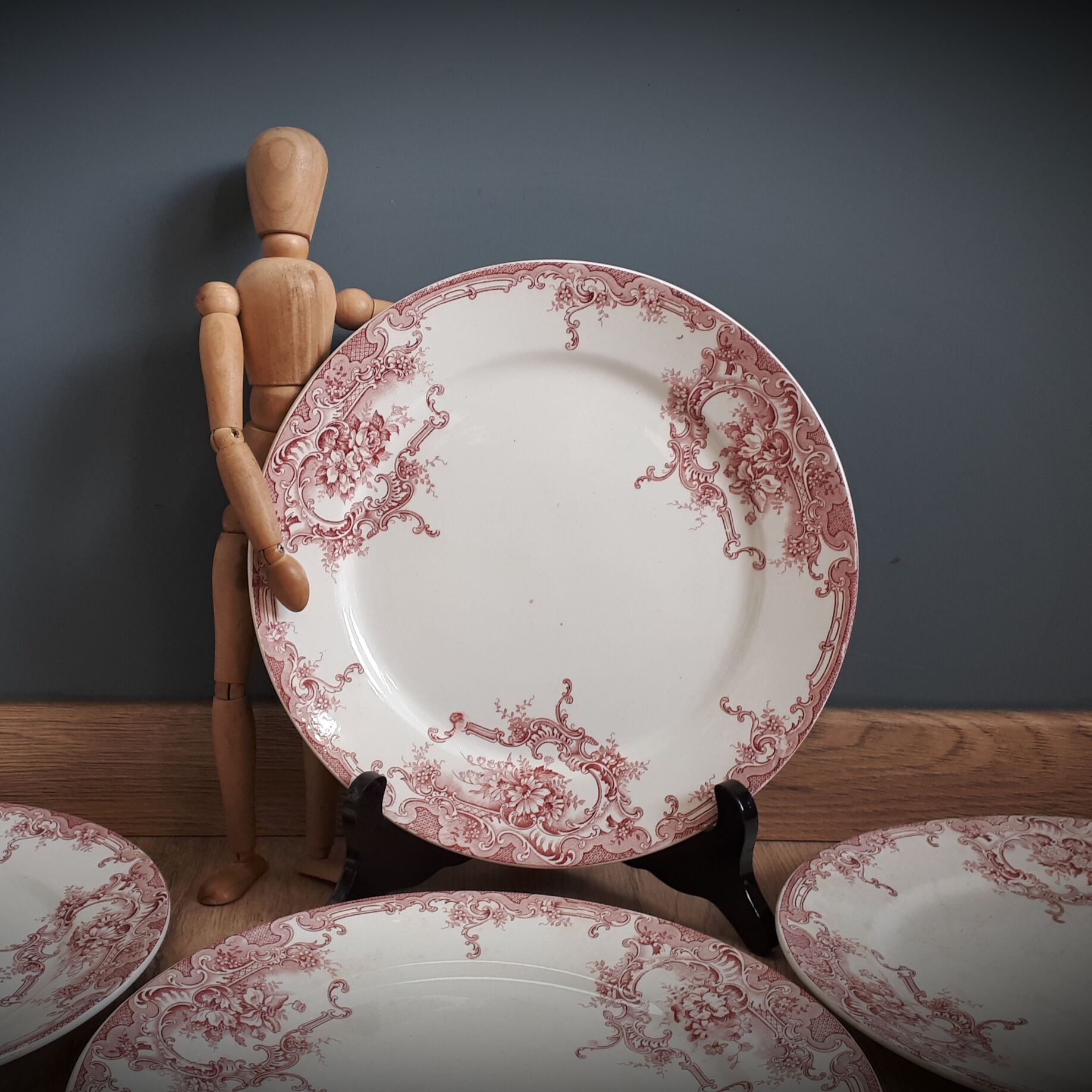 Set of 6 flat plates Red Dolphin 1920