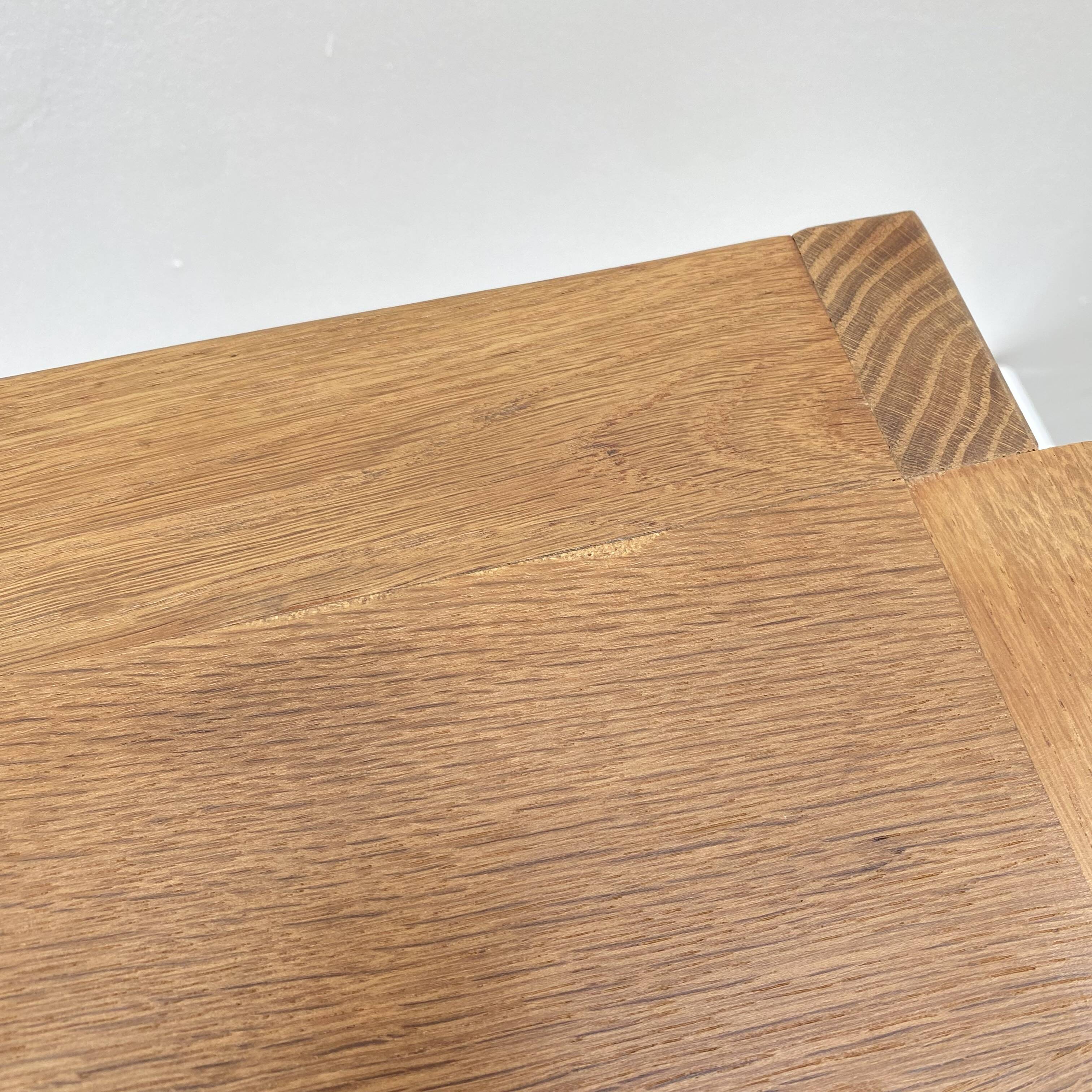 Petit banc en chêne de style art déco