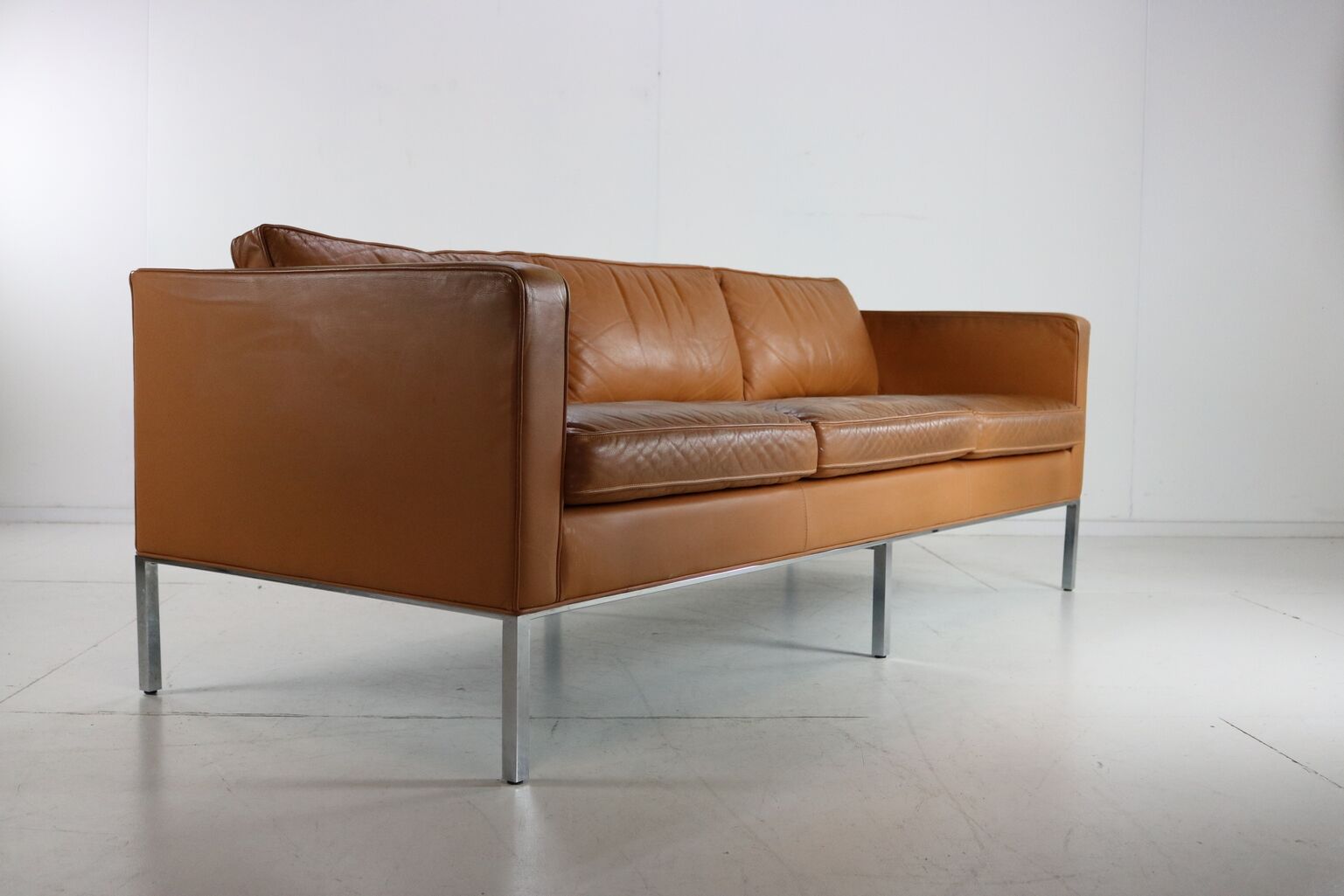 Dutch design three seater leather sofa by Artifort