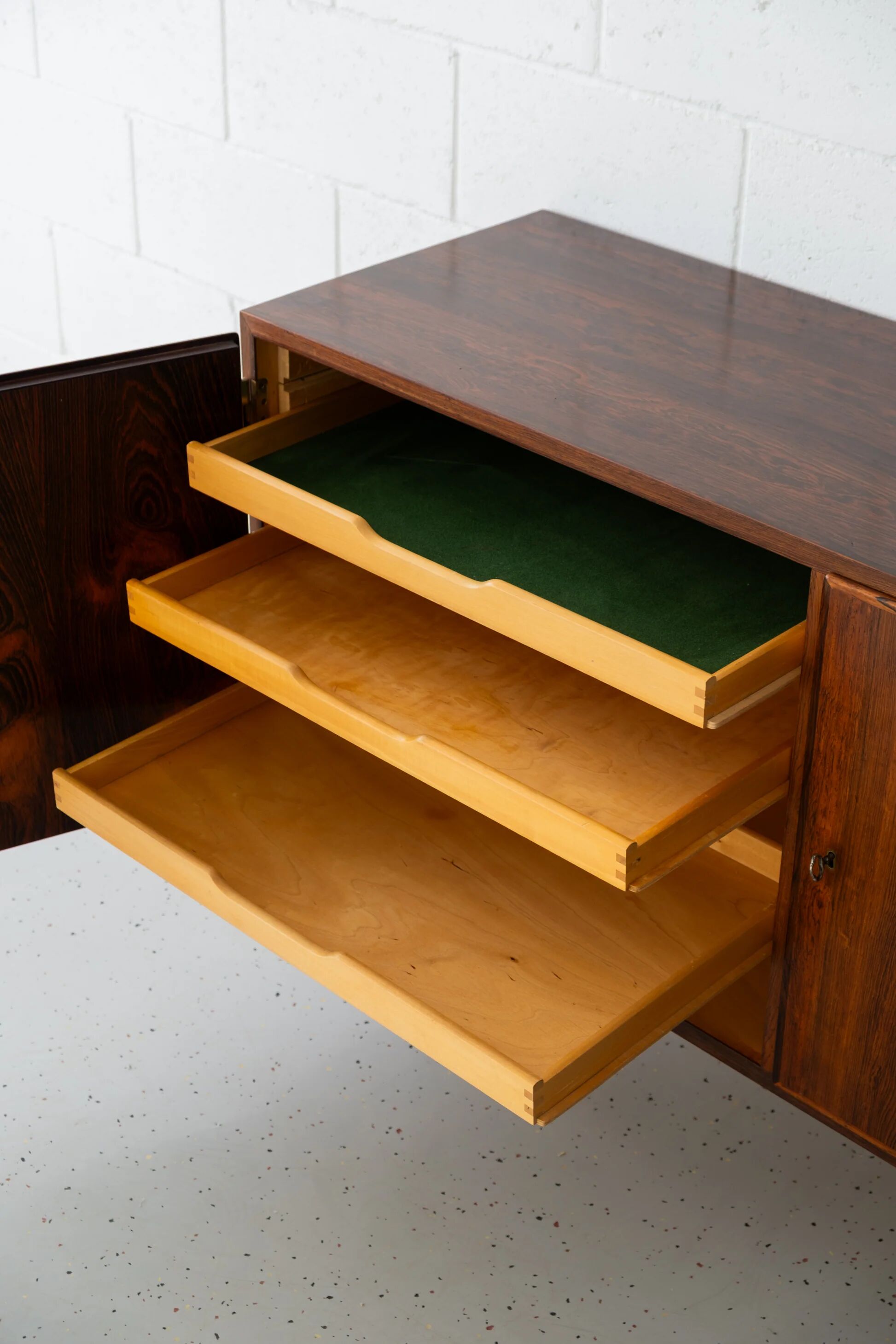 Danish rosewood sideboard by Poul Hundevad
