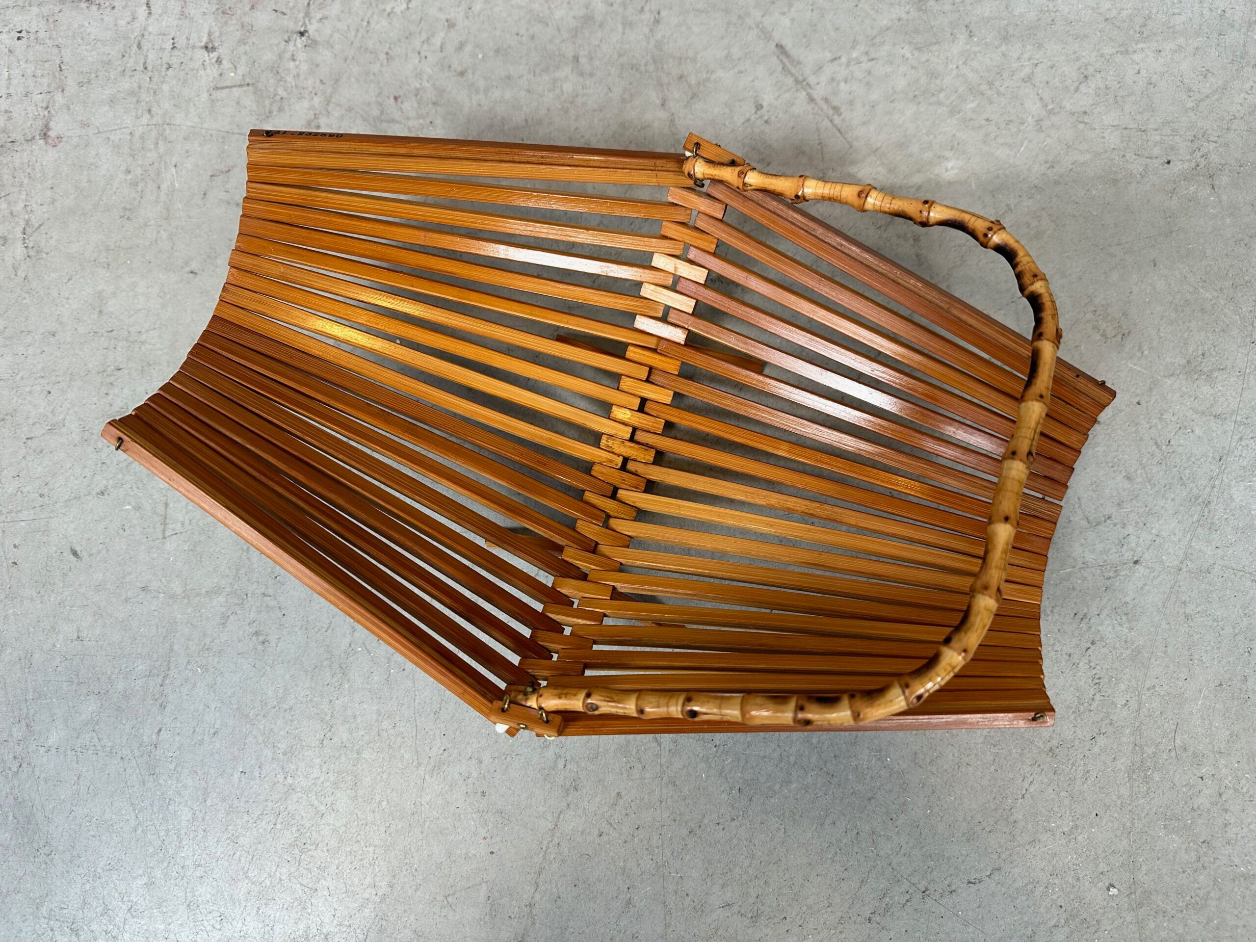 Vintage foldable fruit bowl – bamboo